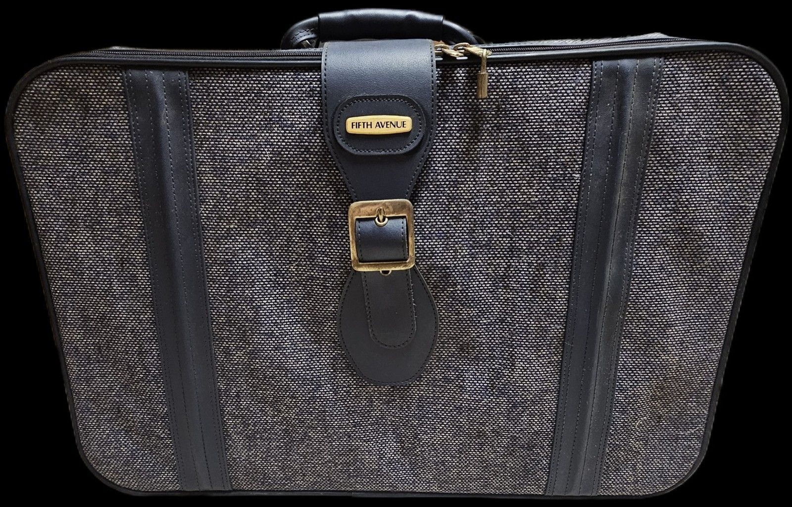 Saks Fifth Avenue Luggage Travel Suitcases Nesting Vintage Duffle Wardrobe Keys