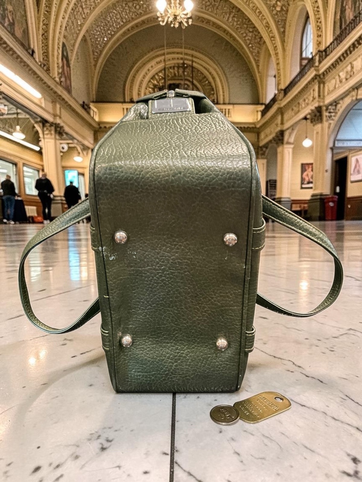 Vintage Samsonite Silhouette Green Train Case Carry On Travel Vanity Bag w/ Keys