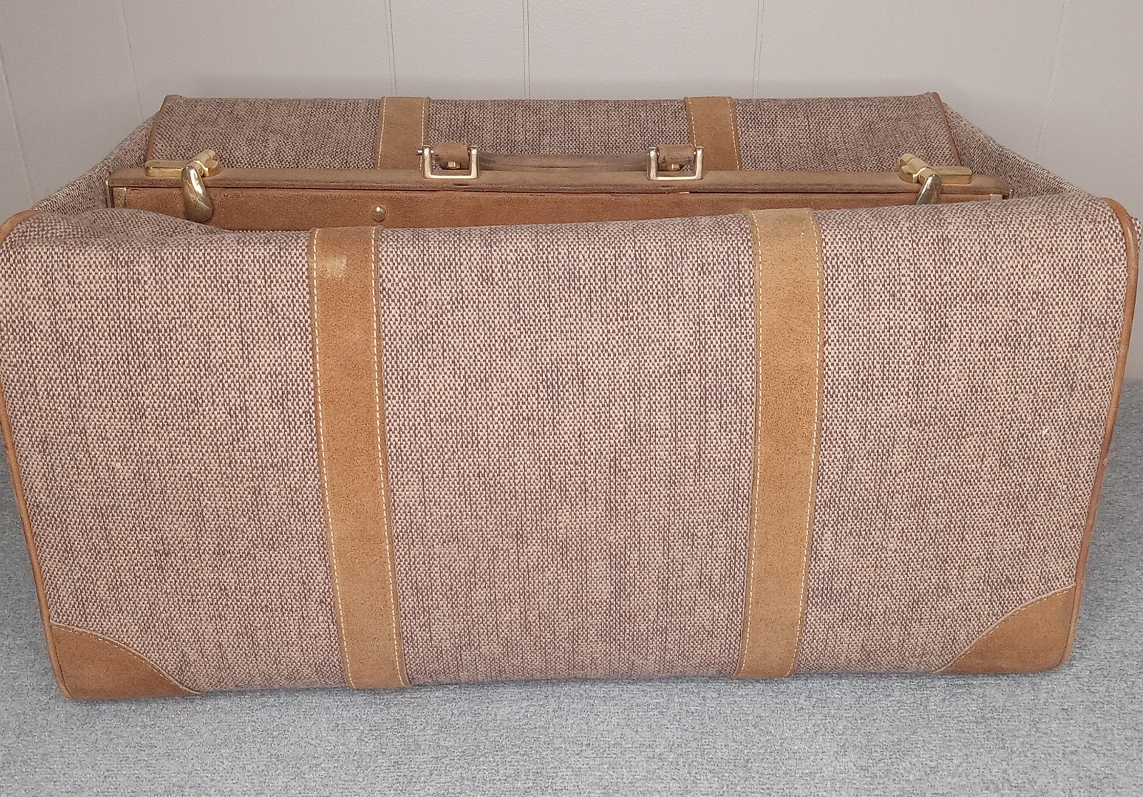 “French” America’s Finest Train Case Luggage Tweed Suede Brass Closure Made USA