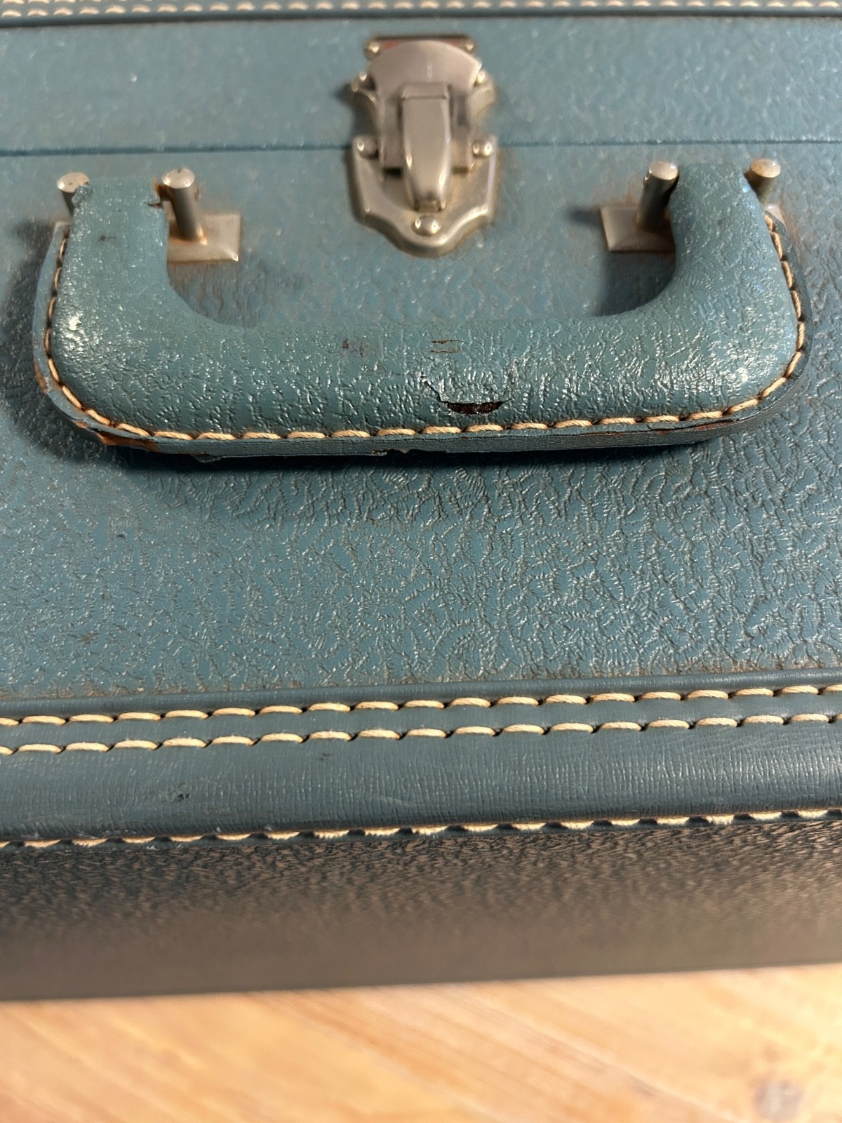 VTG Mendel Cincinati Blue Hardcase Suitcase Luggage With Bag Tag & Keys 27x18x9