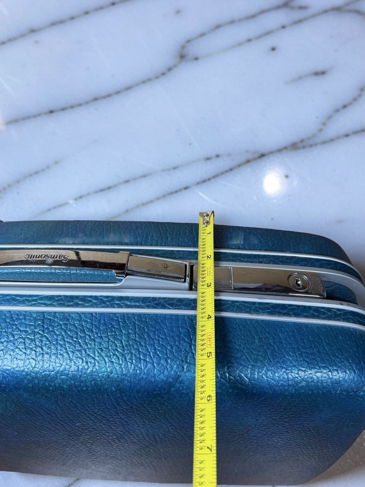 Samsonite Vintage Blue Train Case Hard Shell Travel Cosmetic Luggage 20in