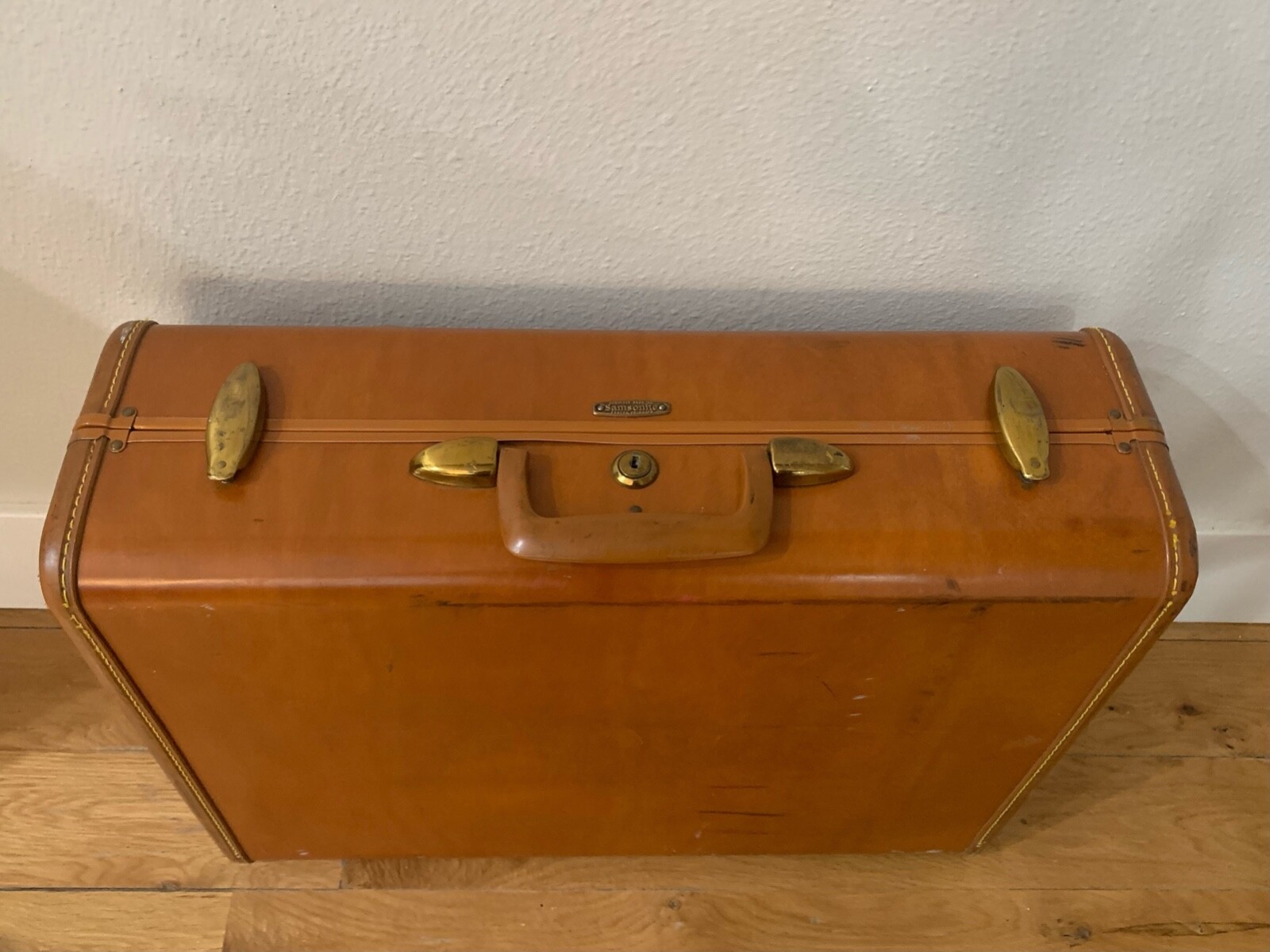 VINTAGE SUITCASE, Samsonite luggage, Travel Bag, Overnight bag, leather suitcase