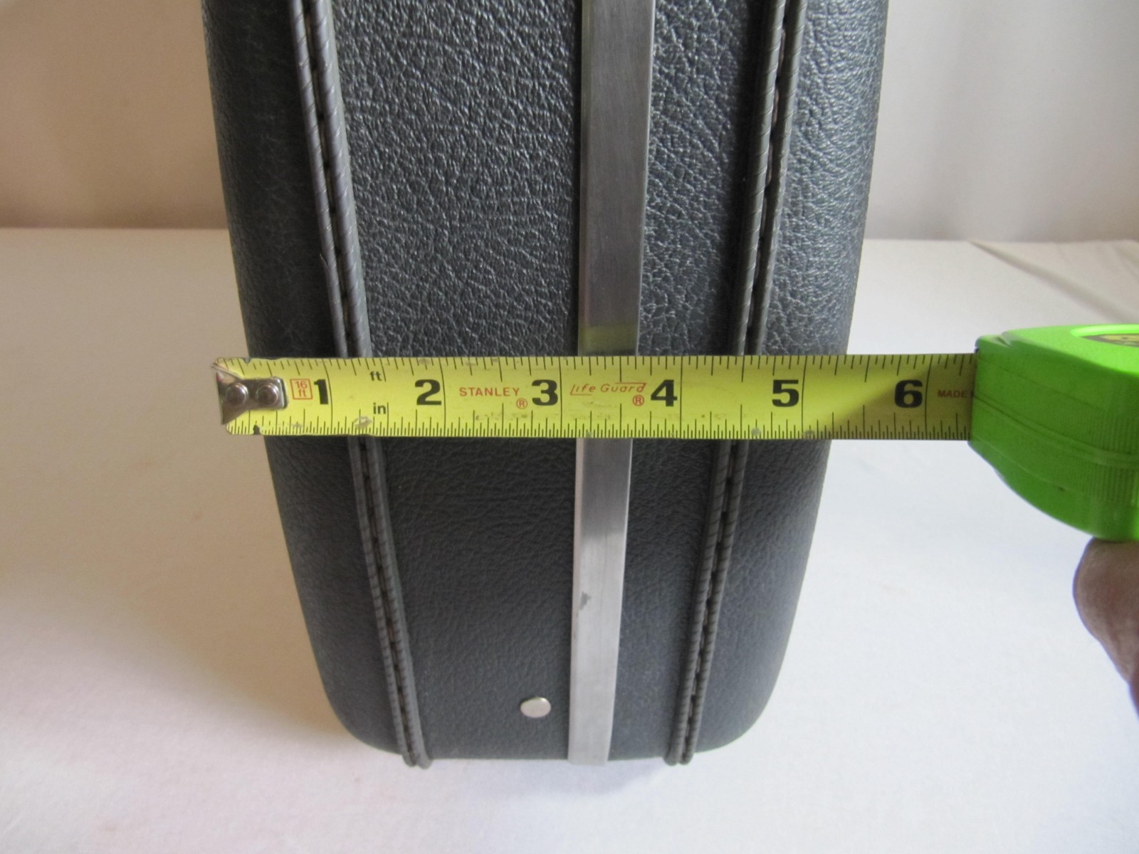 VTG American Tourister Tri-Taper Black Hard shell Suitcase Luggage-16x6x12-w/Key