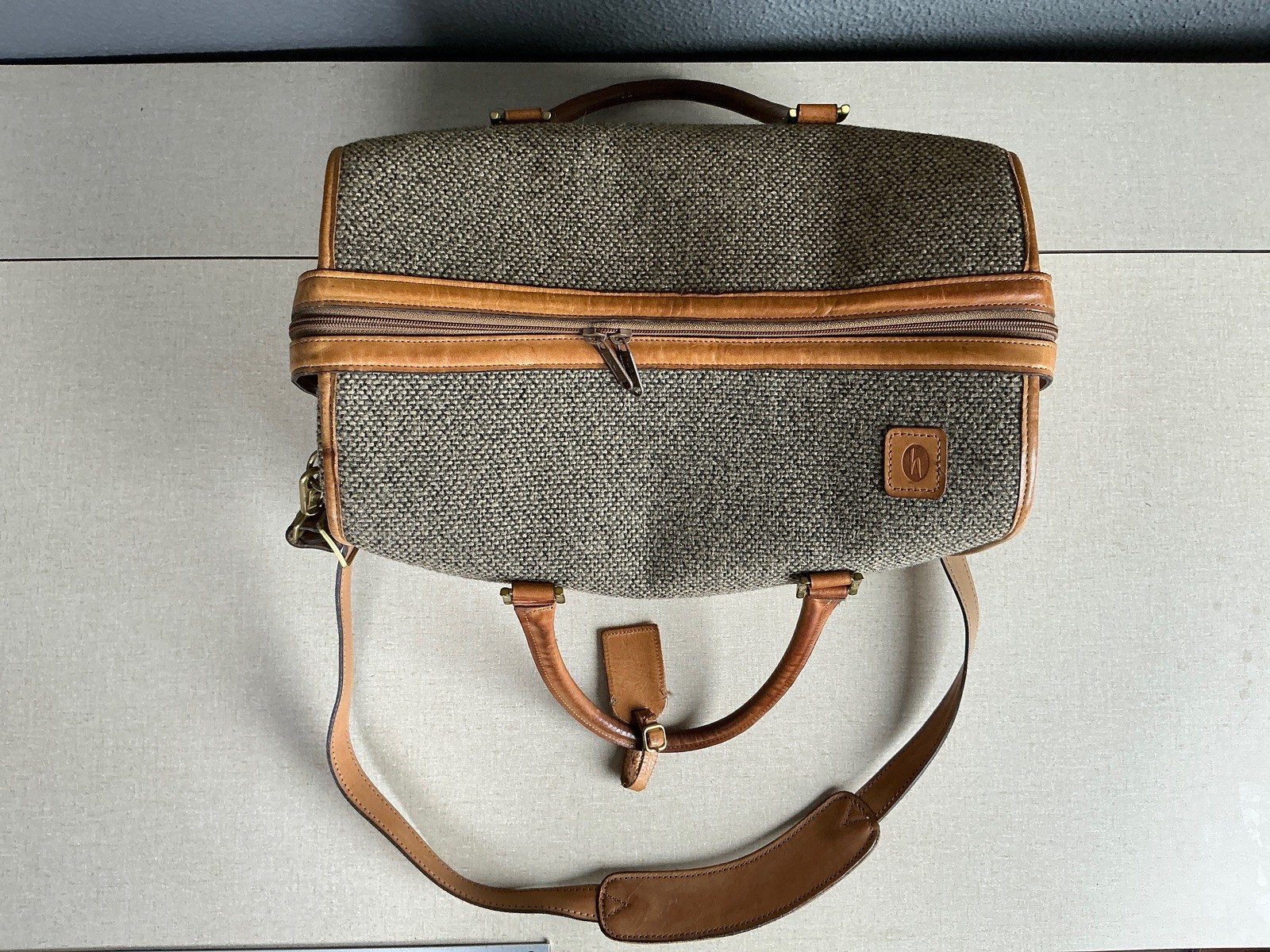 Vintage Hartmann Luggage Tweed & Leather Cosmetic Case Duffle Shoulder Bag
