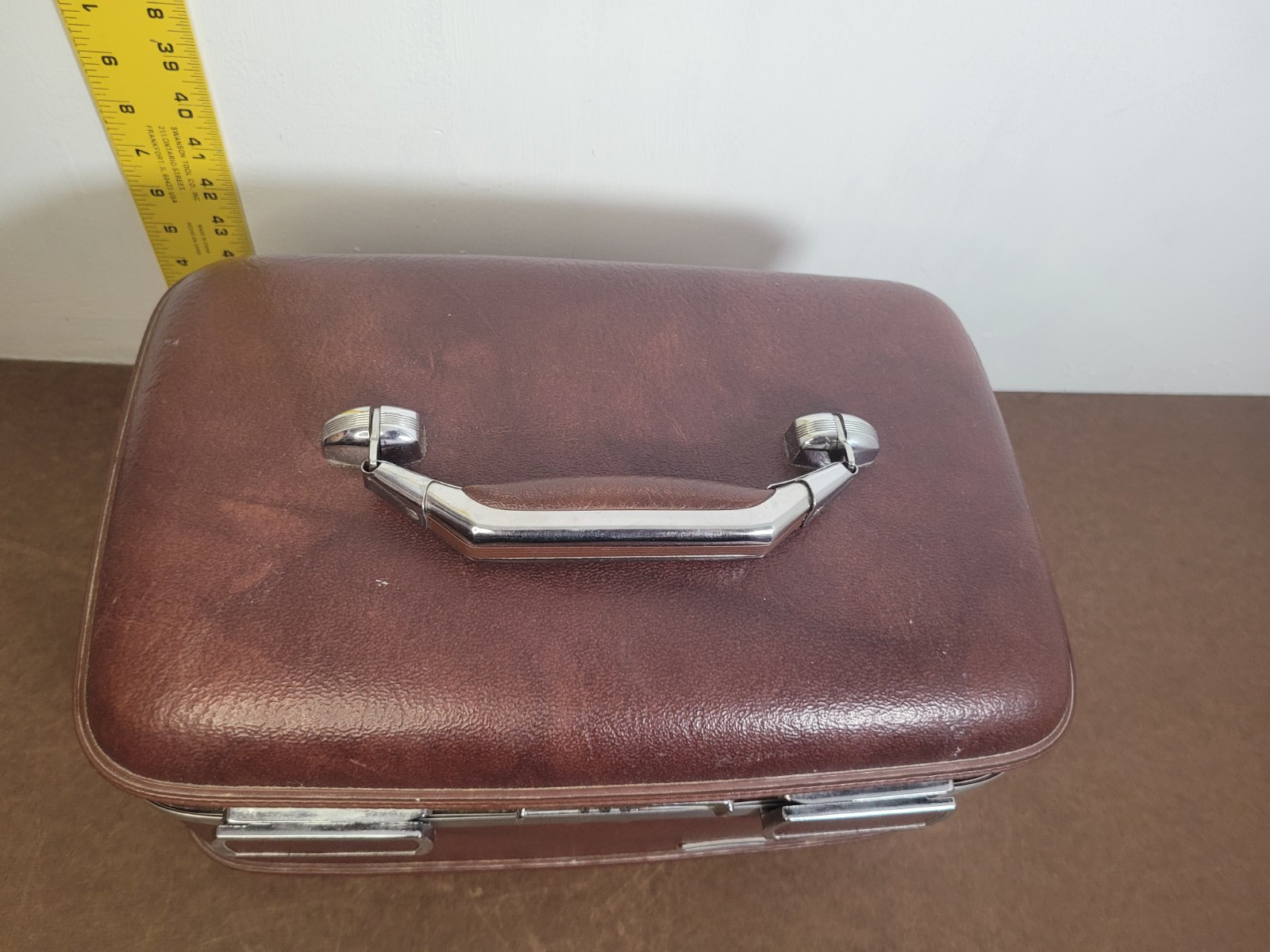 Vintage American Escort Tourister Brown Hardshell Makeup Lock Combination