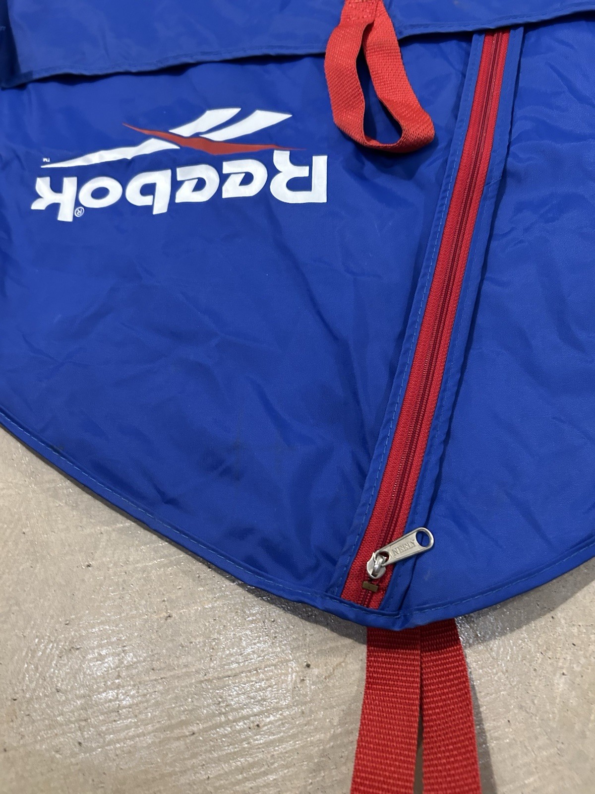 Vintage Blue Red Reebok Garment Duffle Travel Sports Bag Hanging 40″×24”