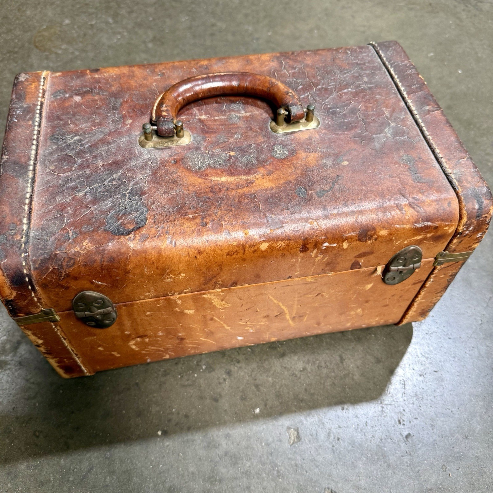 Vintage 1940s Ace Leather Goods Co Vanity Case California