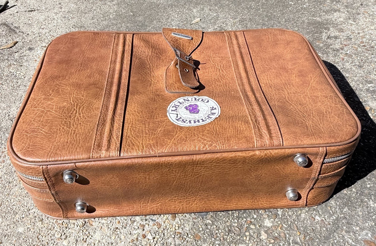 Vintage World Traveler Brown Leather Style Suitcase Carry On Locking Zipper