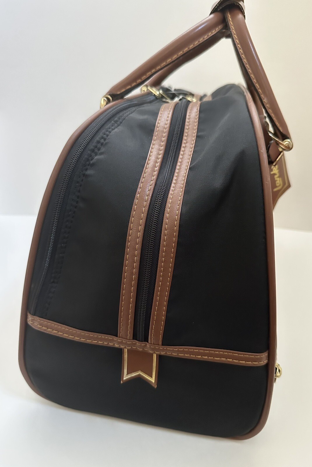 Lark Black Weekend Travel Duffle Bag Carry on Luggage