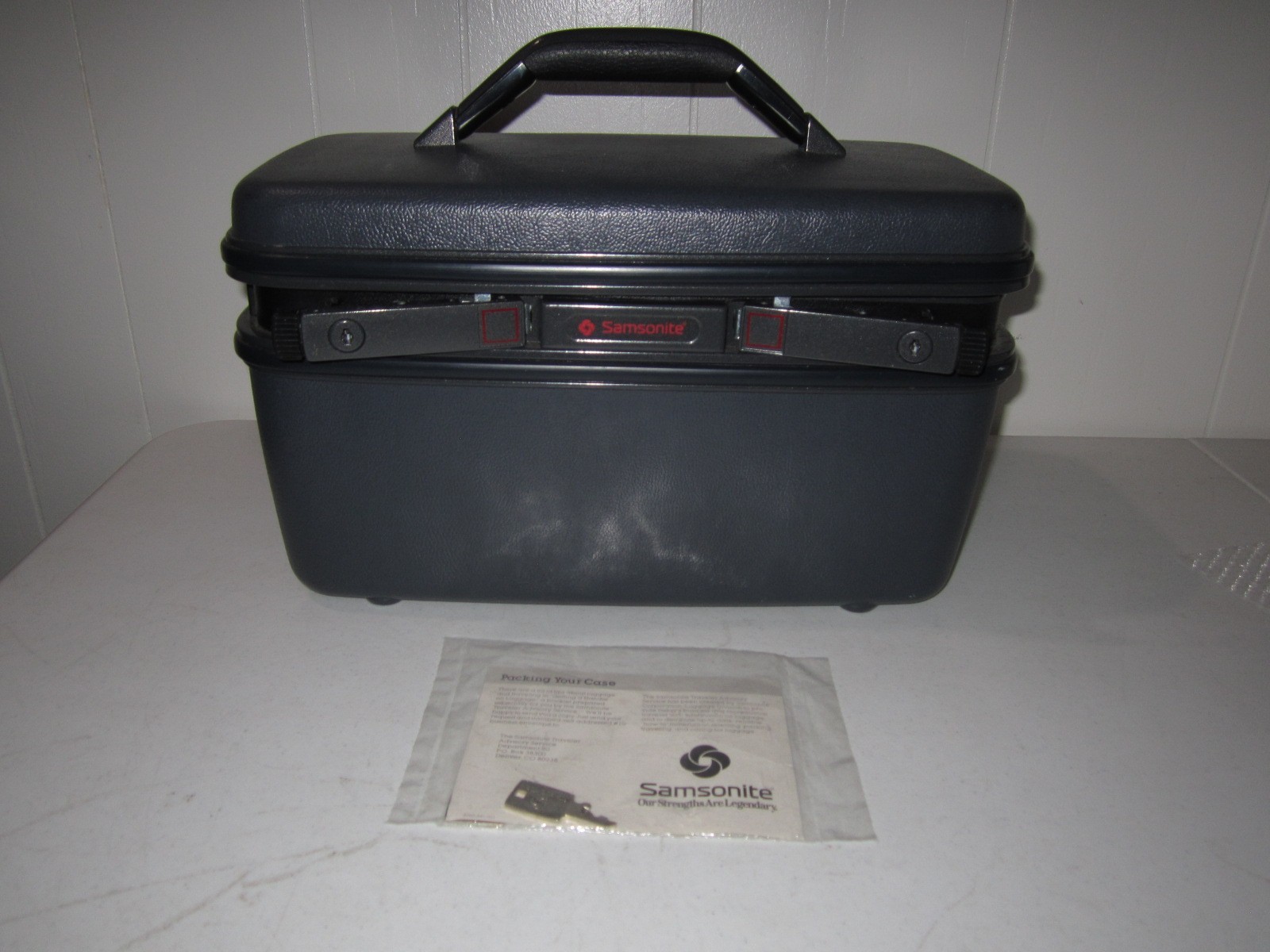 VTG Charcoal Gray Hard Samsonite American Tourister Train Case Makeup Bag NEW!
