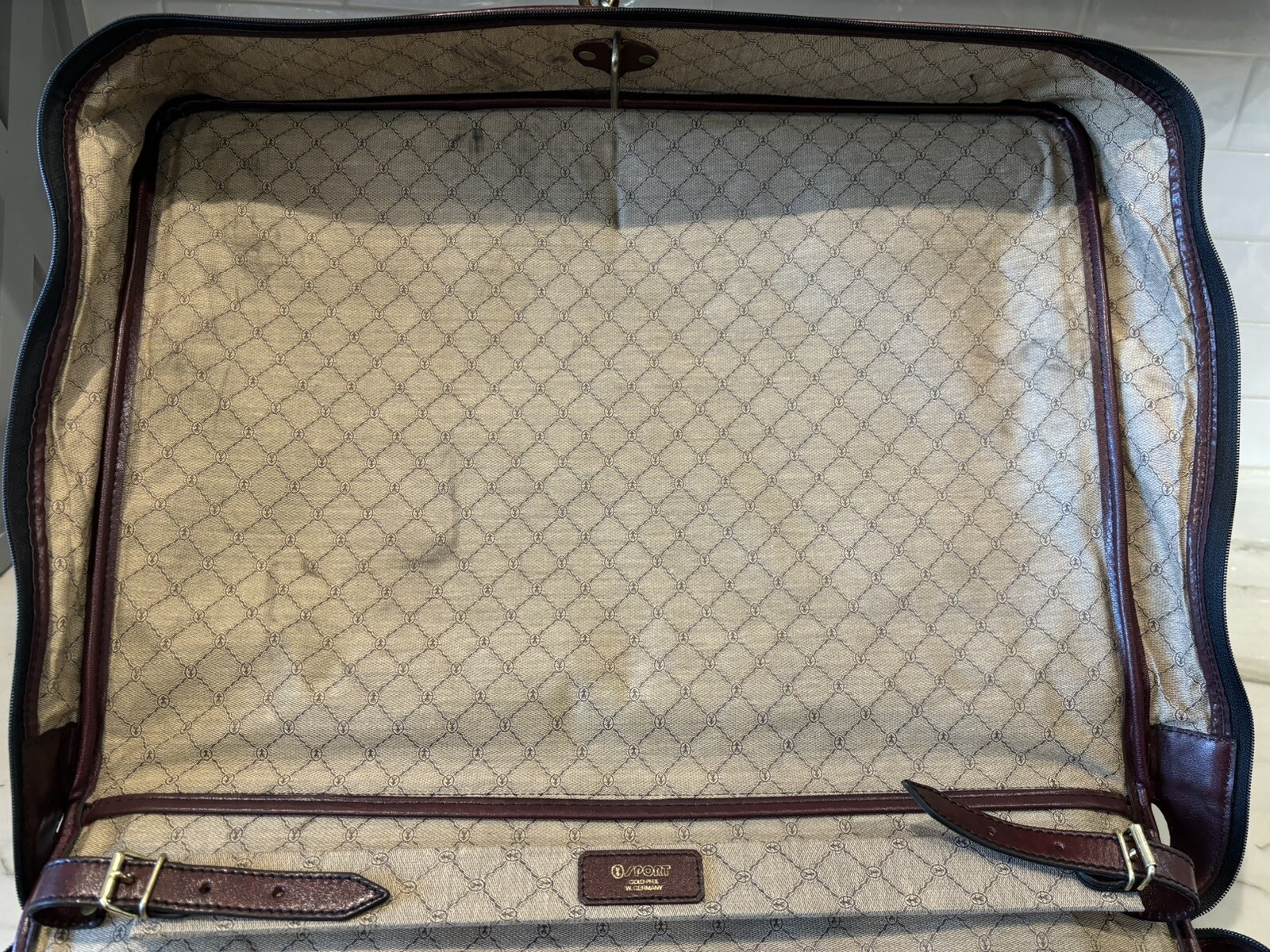 Gold Pfeil Burgundy Oxblood Leather Combination Lock Luggage Bag Rare