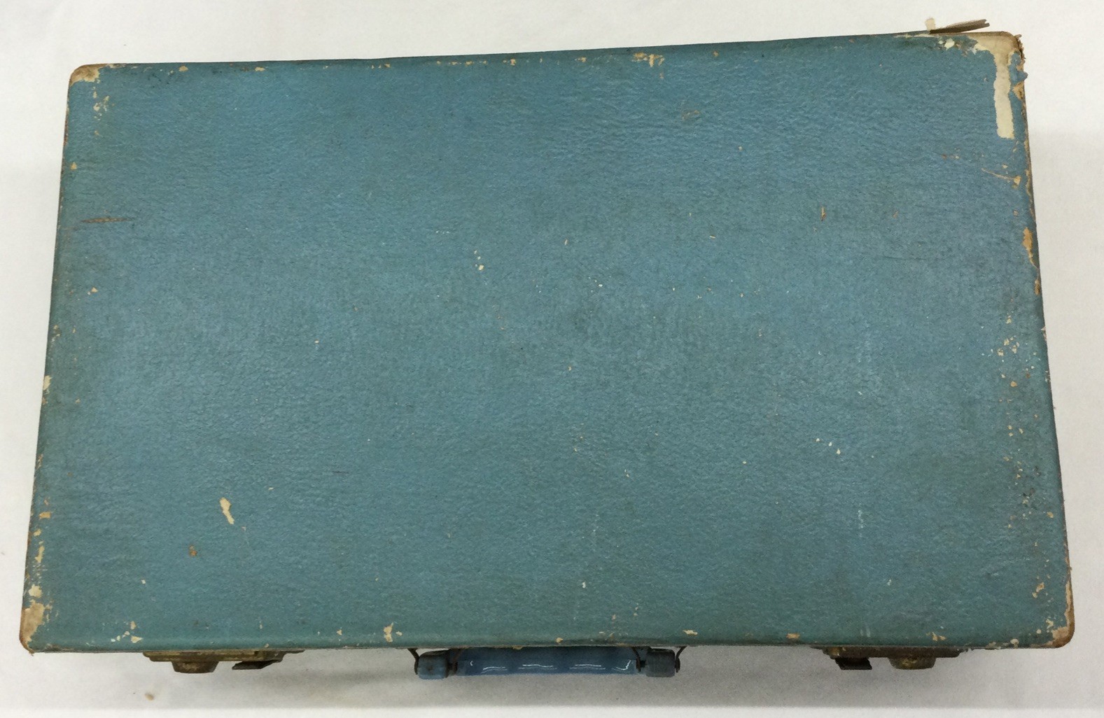 Vintage Veevel Vacation Suitcase, 18” X 11” X 5.5”, Preowned.