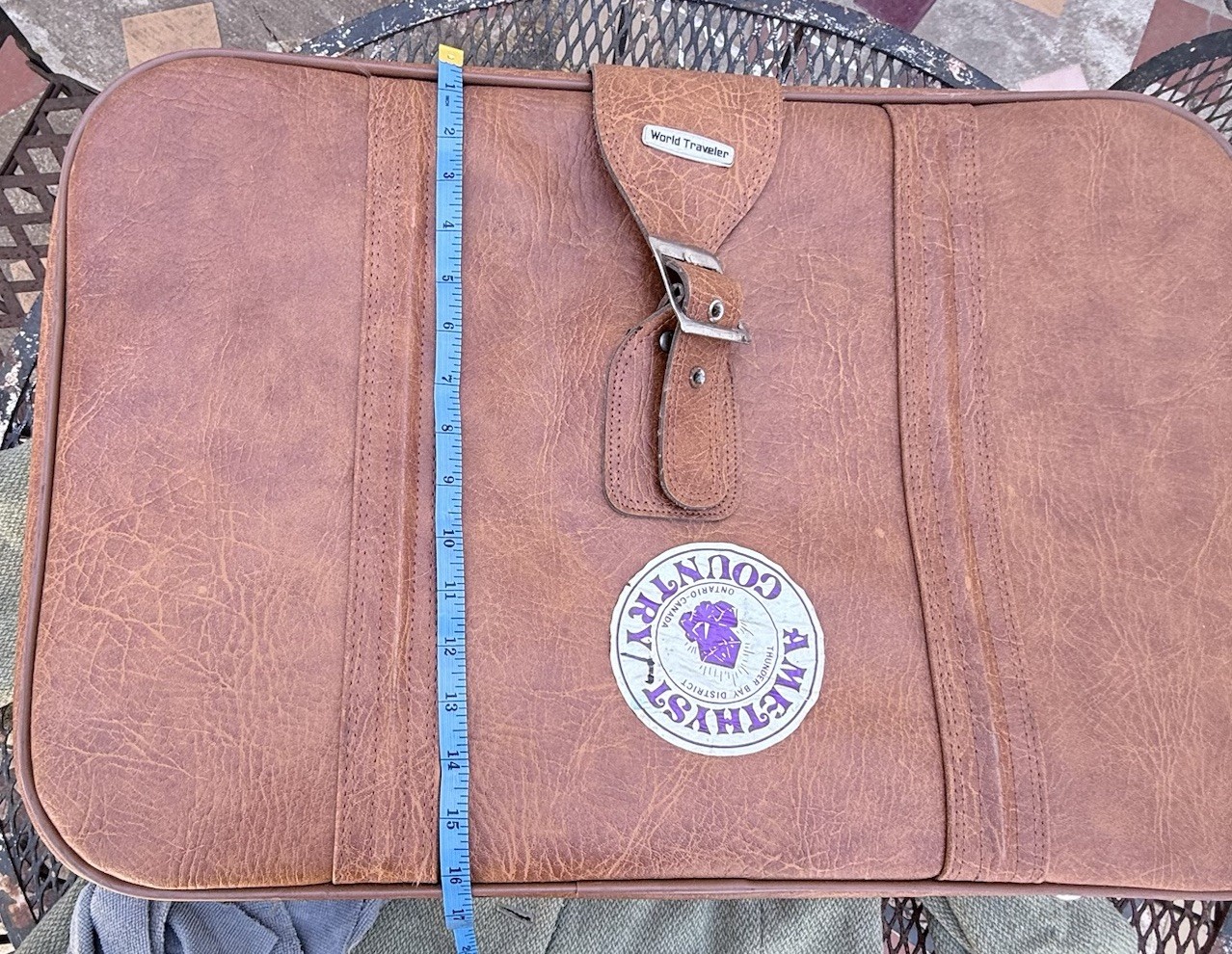 Vintage World Traveler Brown Leather Style Suitcase Carry On Locking Zipper