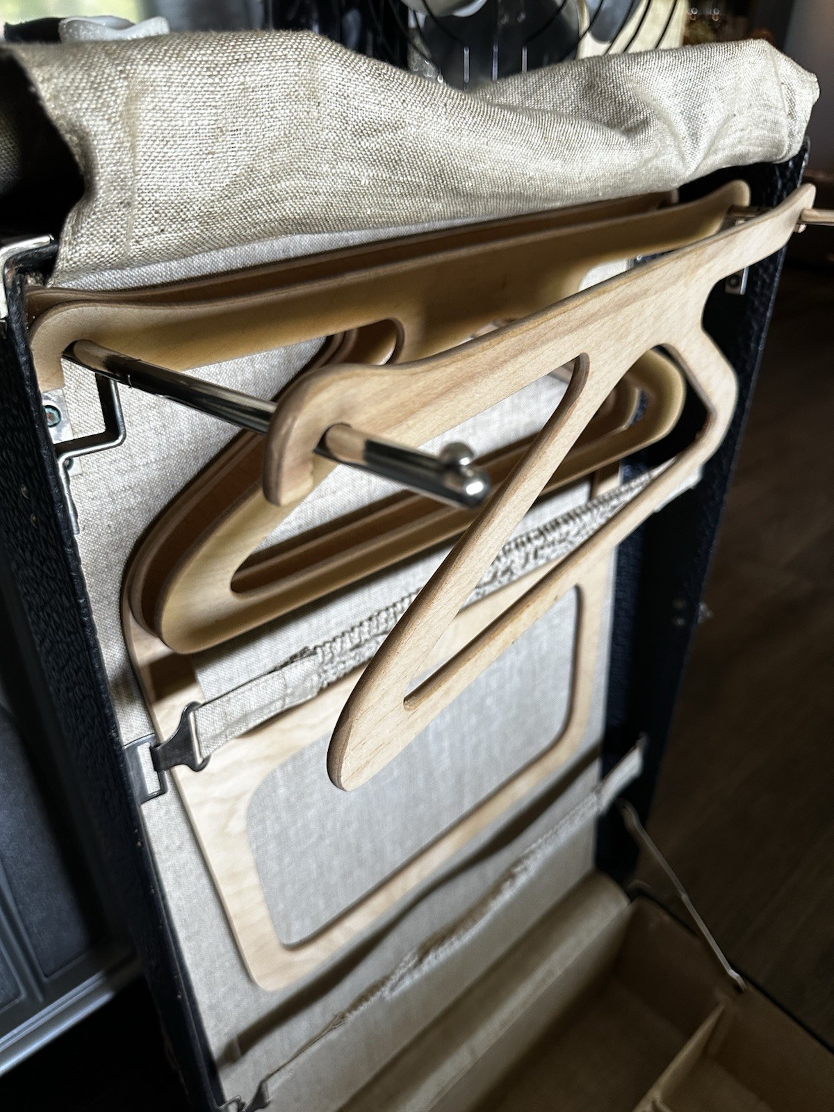 VTG XL Travel Wardrobe Suitcase With Hangers And Compartments Hartmann Style