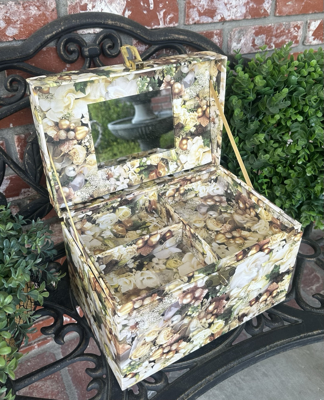 Vintage Tri-Coastal Design Jewelry Travel Train Case; Brwn/Cream Floral W/Mirror
