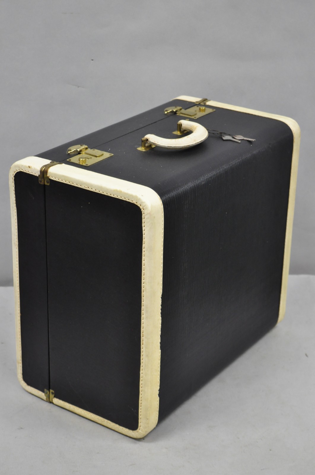 Vintage Art Deco Black & White Hard Case Travel Luggage Suitcase – 2 Pc Set