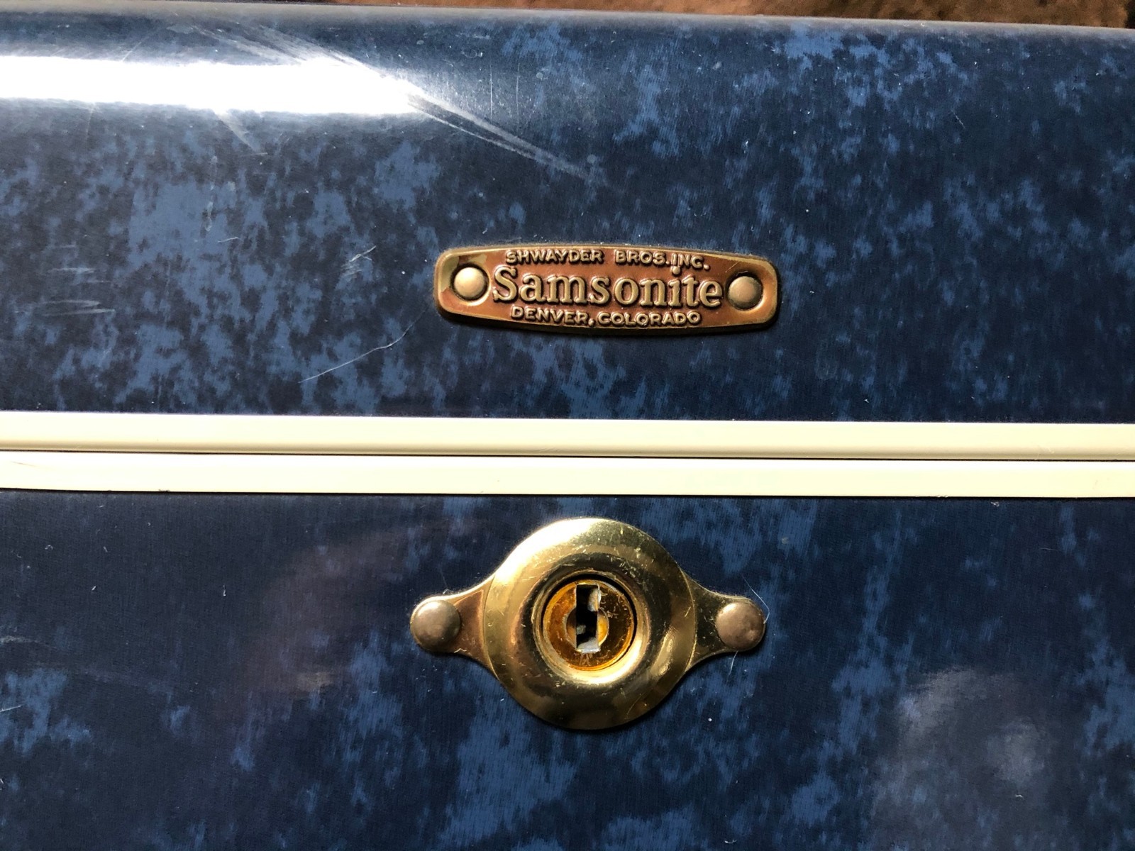 Circa 1940s Set of 2 Samsonite Shwayder Bros Suitcase + Makeup Case Marble Blue