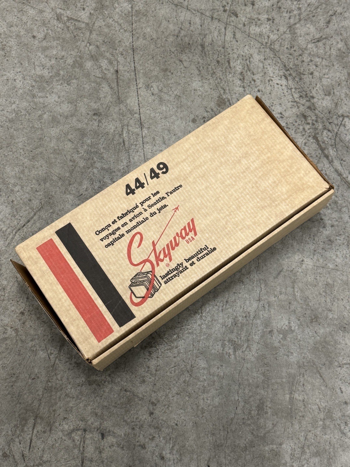 Skyway Luggage Vintage Garment Bag Blue Original Box