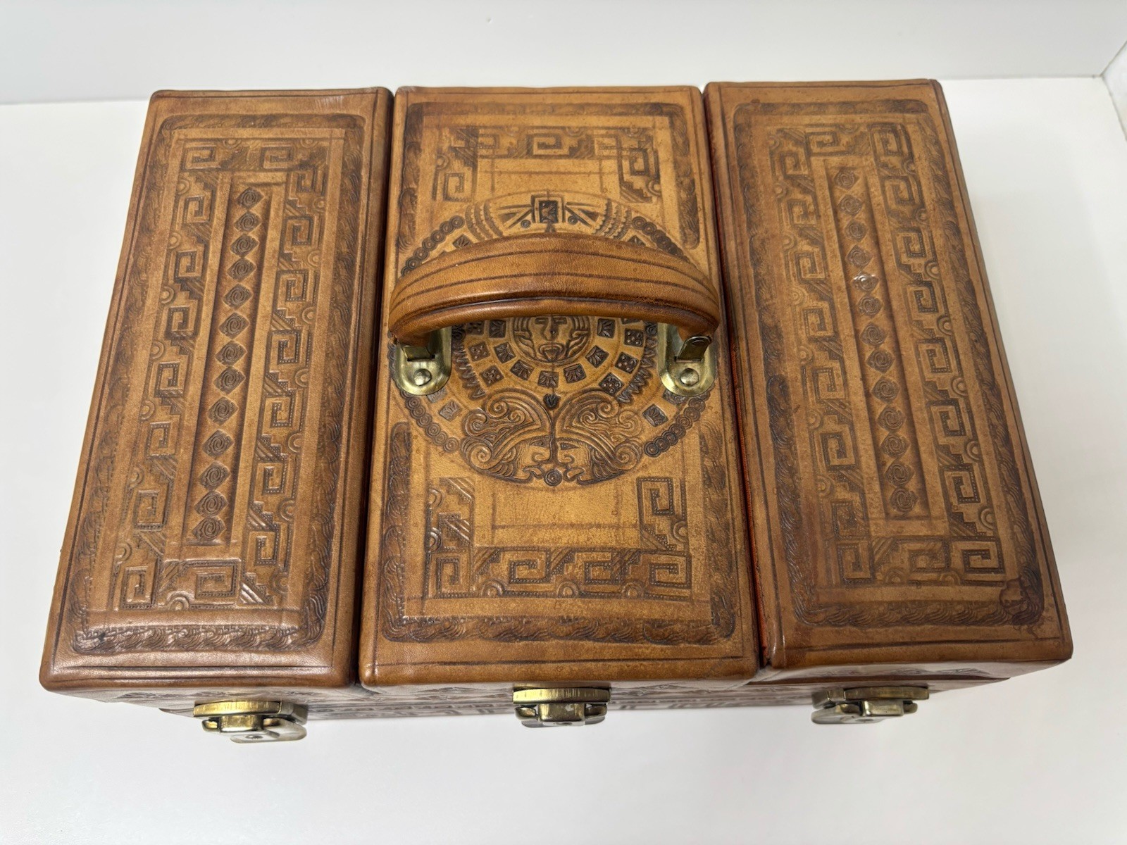 Vintage Tooled Leather Artmex Mexico Travel Overnight Vanity Train Case