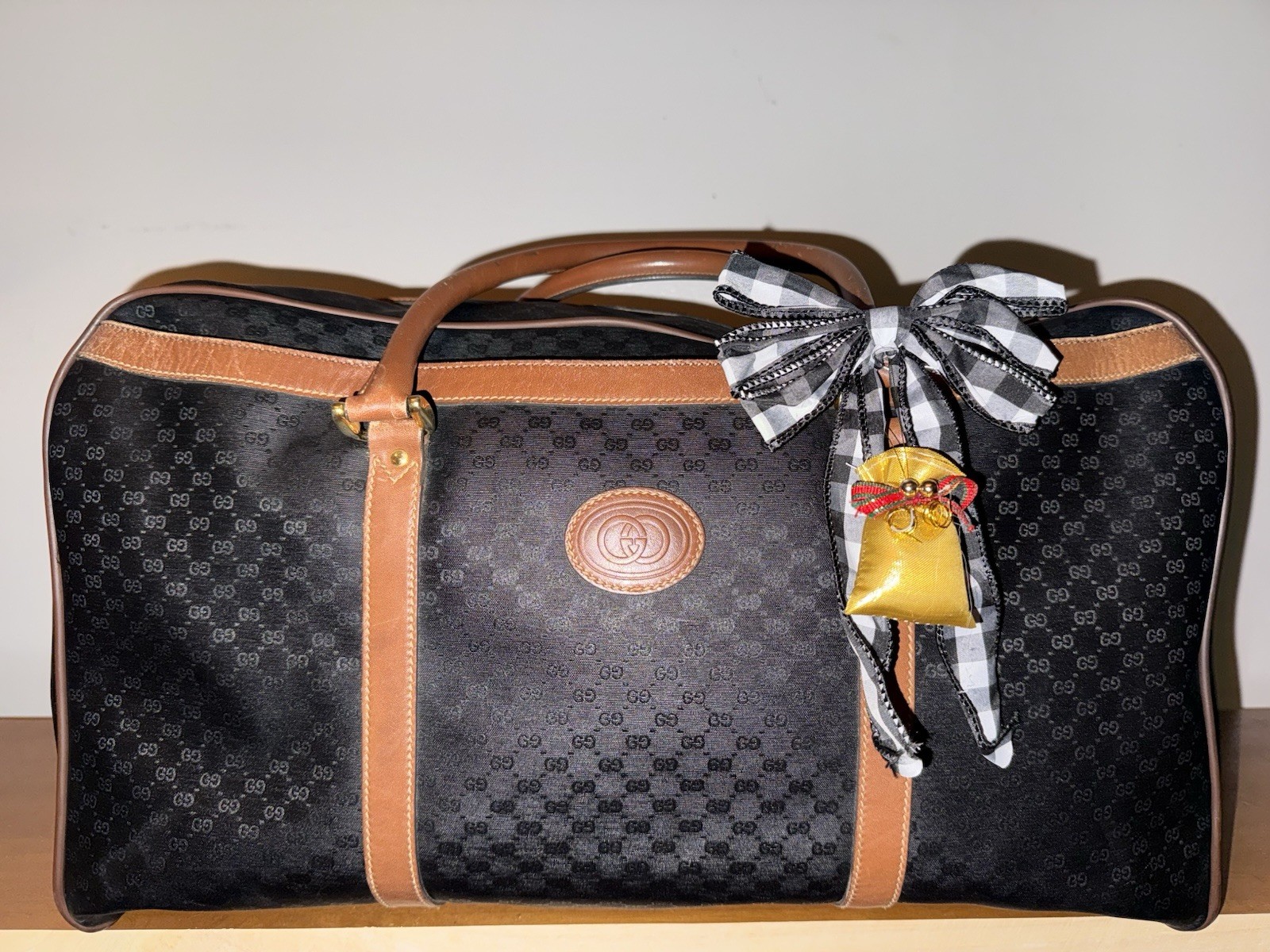 Vintage Rare AUTHENTIC Gucci Duffle Bag