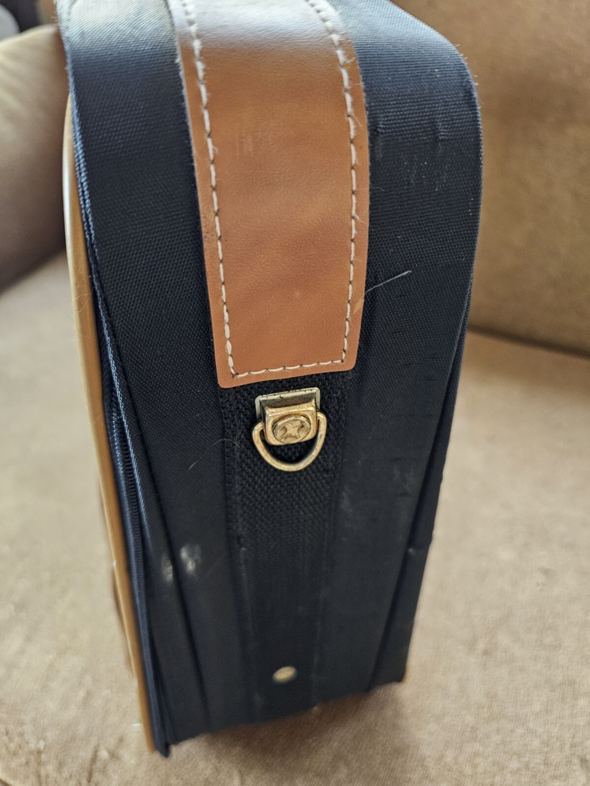 Vtg Oscar De La Renta Black Luggage With Brown Leather 21×15 Taiwan Suitcase