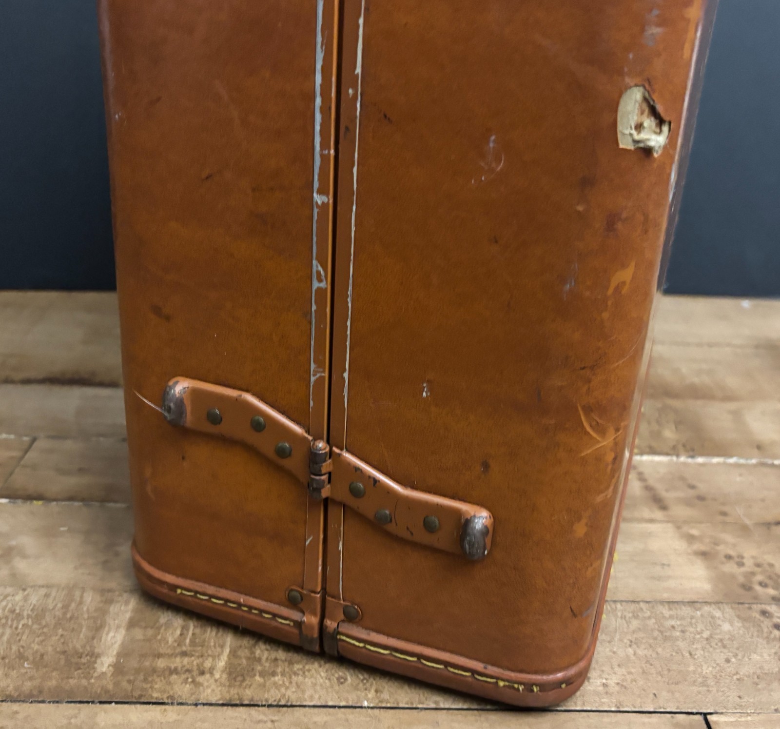 Vintage Samsonite Streamlite Suitcase Brown 20″ x 15″ x 6″