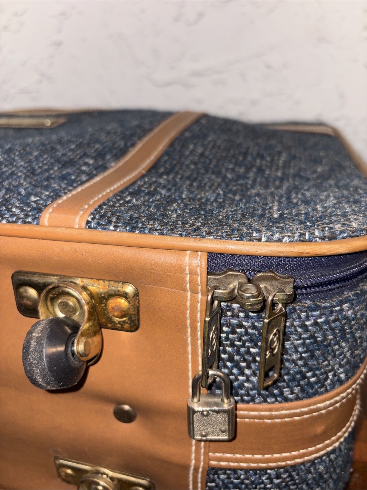 Vintage Oscar de la Renta Tweed Luggage Set Garment Bag Suitcase 2 Duffle