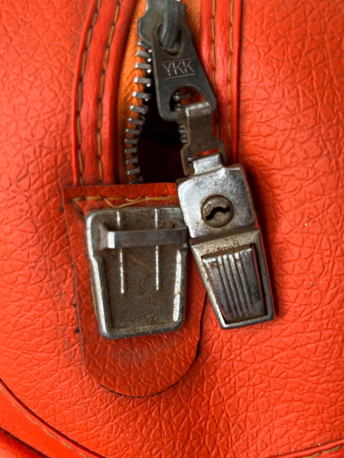 VTG 60s 70s Blaze Orange Overnight Bag Hippy Mod YKK Retro Travel Retro