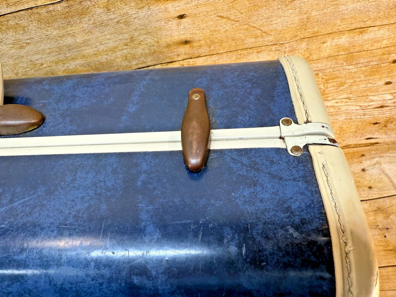 Samsonite Shwayder Bros Inc Blue Marble Vintage Luggage Suitcase Hard Shell 21”