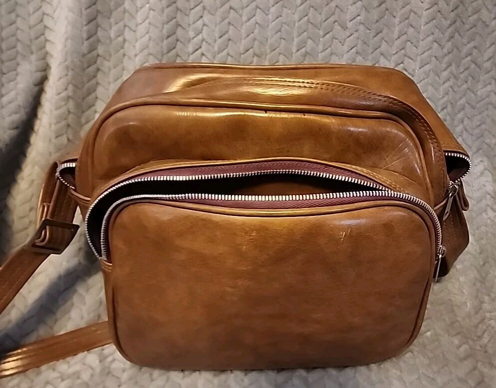 Vintage Airway Industries Zippered Brown Carry-On Travel Luggage Suitcase Bag