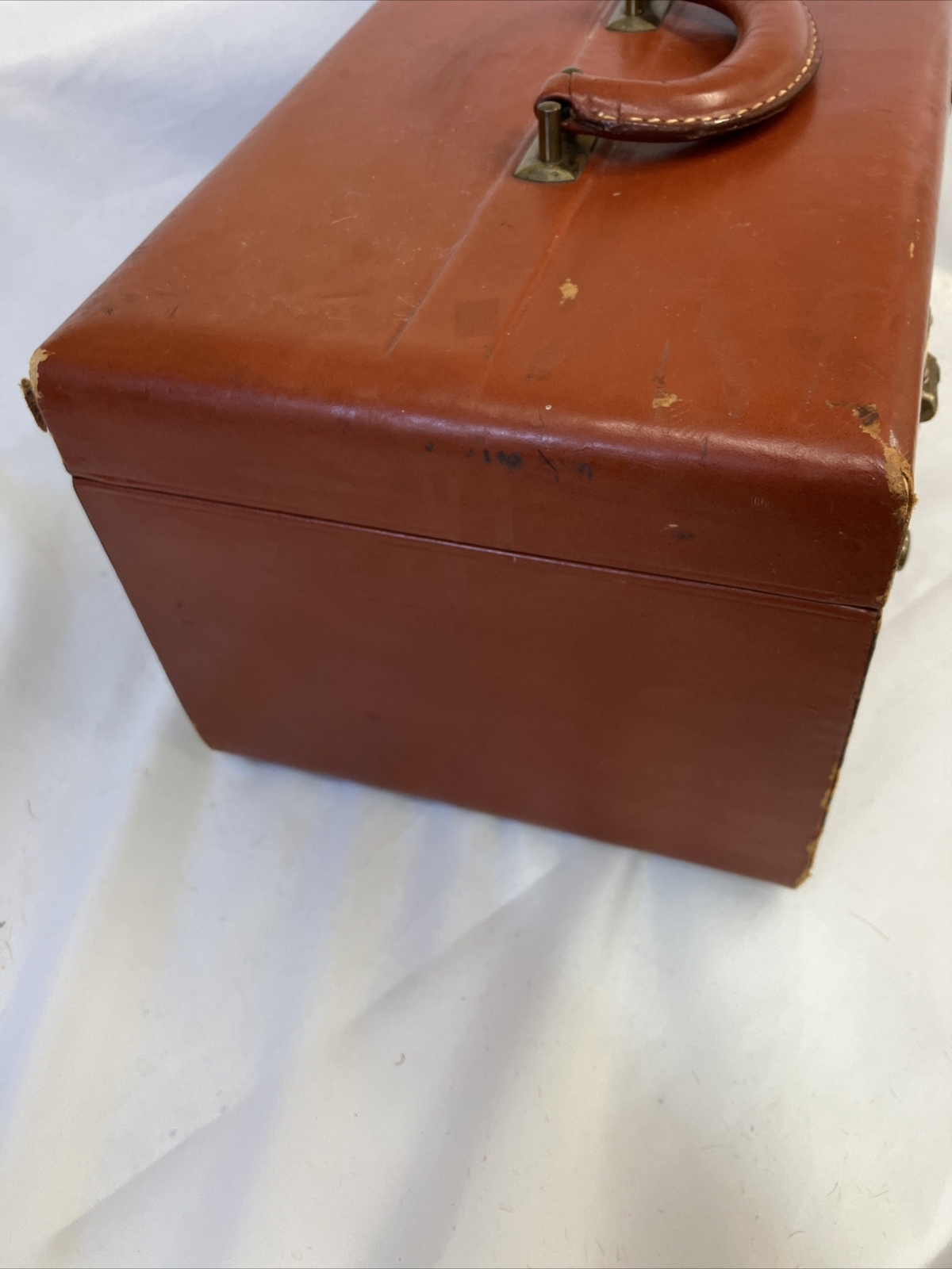 VTG Leather & Wood Travel/Storage Case w/mirror initials spell DBM 14×8.5×7 G