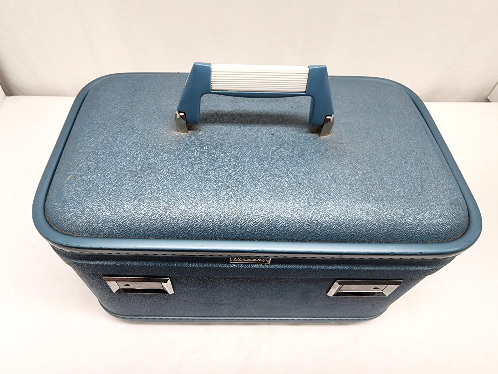 Vintage Wheary Train Case Blue Luggage Suitcase Retro Make Up Case 14x9x8