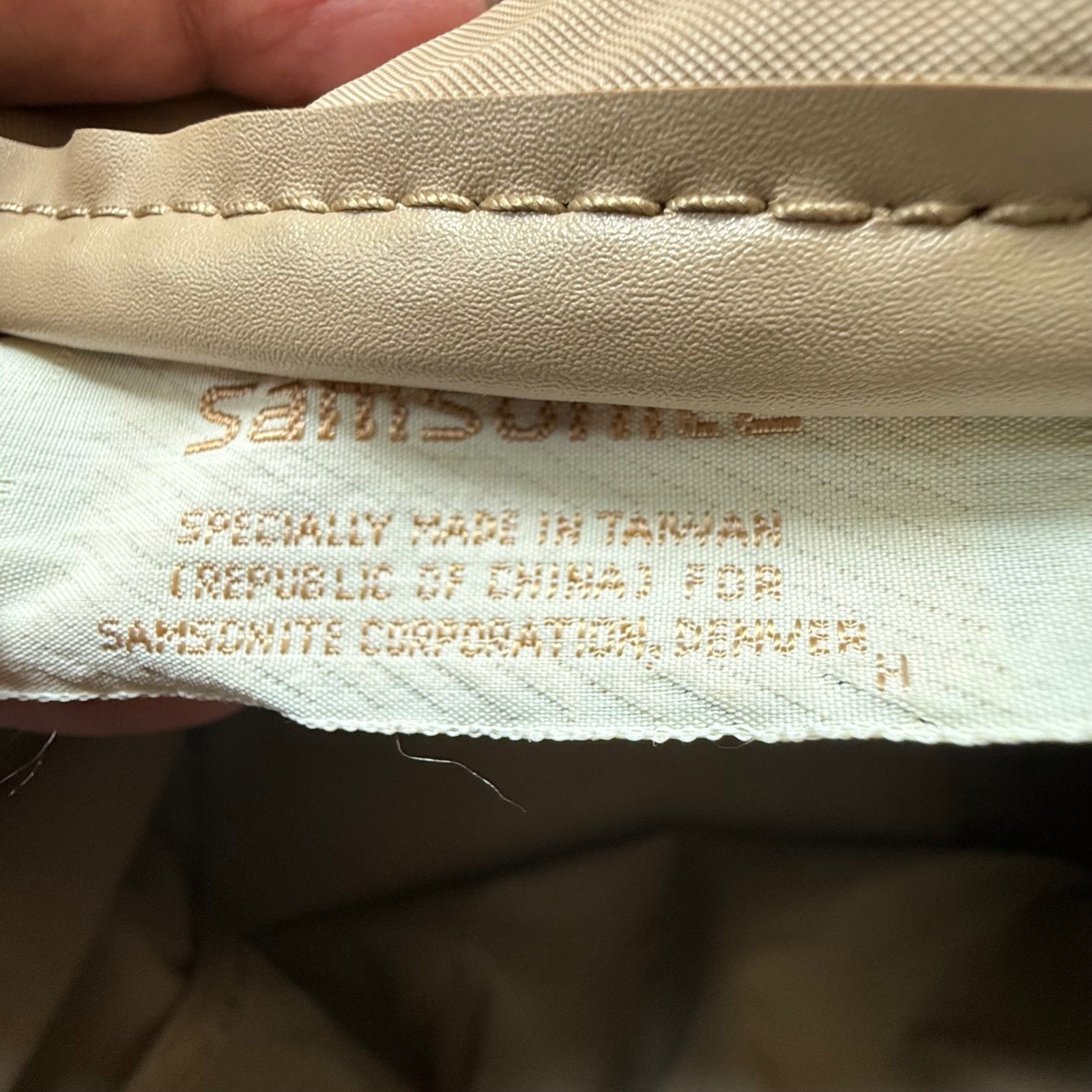 Samsonite Duffel Bag Unisex Large Olive Green Good Vintage Nylon Travel Carry On