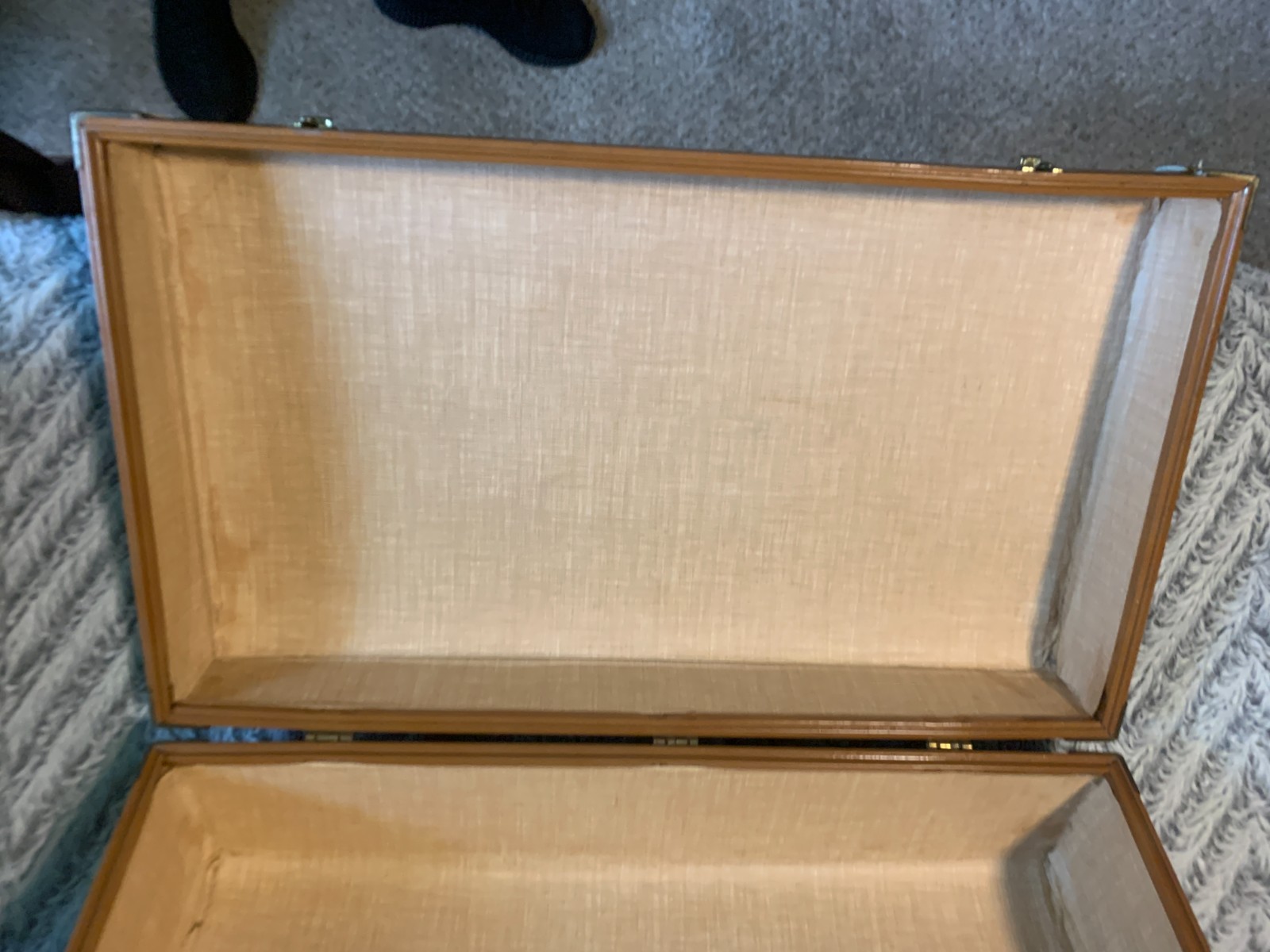 VINTAGE Samsonite Streamlite Hardshell SUITCASE Shwayder Bros 40s-60s Saddle Tan