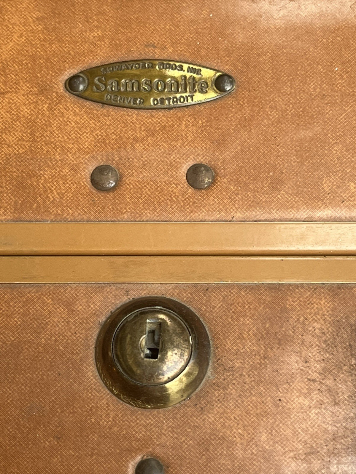 Vintage Samsonite Shwayder Bros Brown Hard Shell Suitcase 21.5” Case