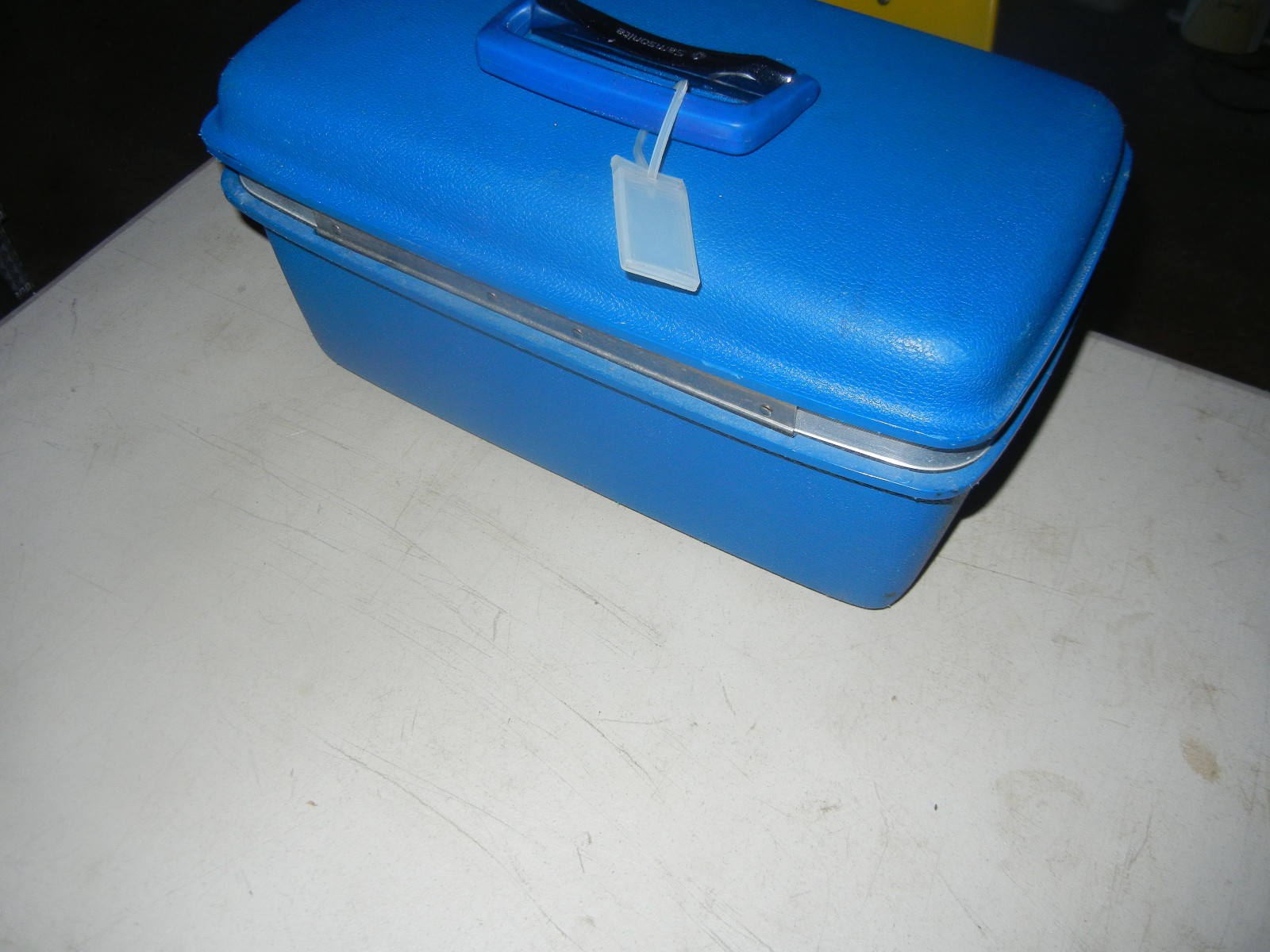 Samsonite Silhouette Overnight Train Case Vintage Blue with Key and Tray