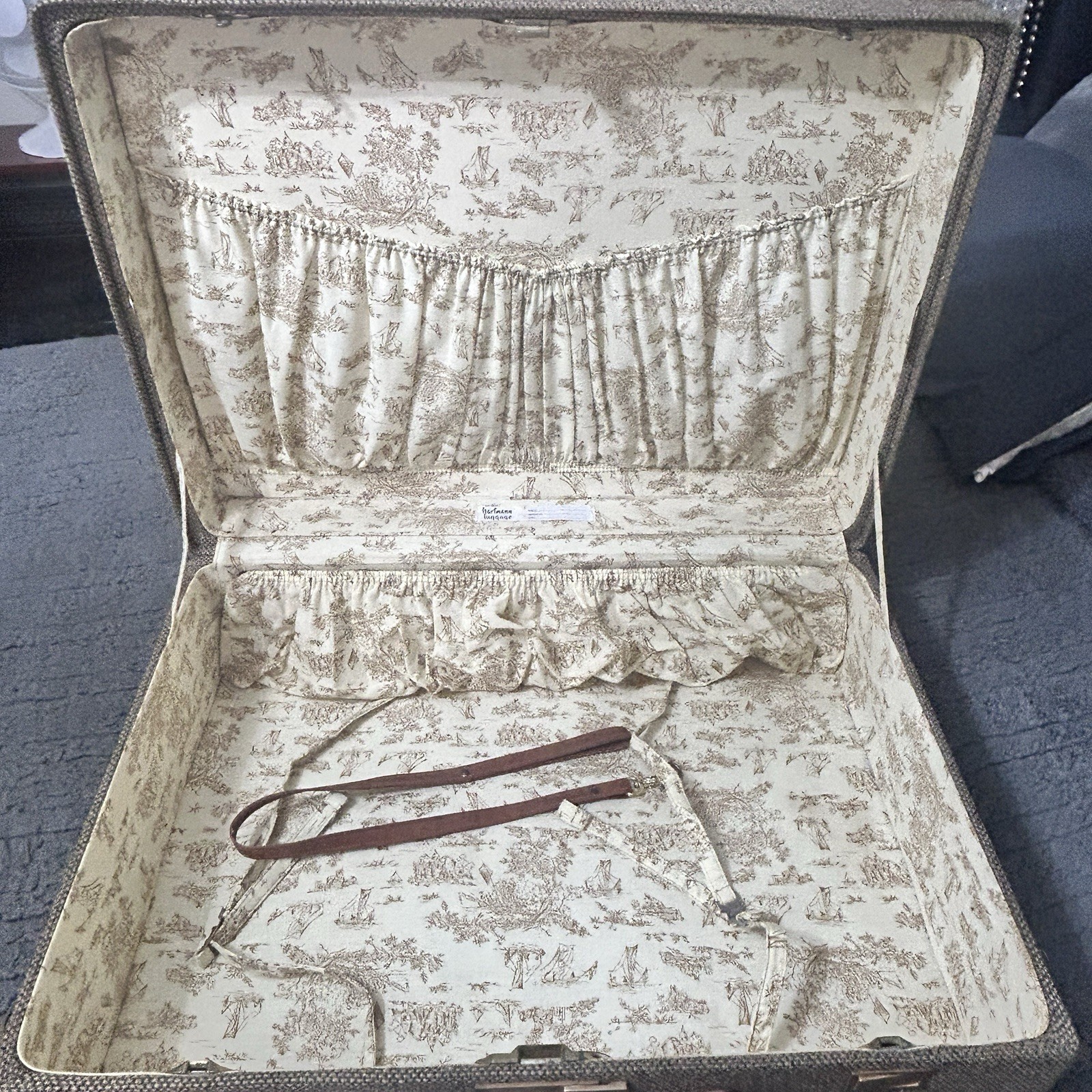 Vintage HARTMANN Brown Tweed Pull Rolling Luggage Suitcase Retro Leather 29×21