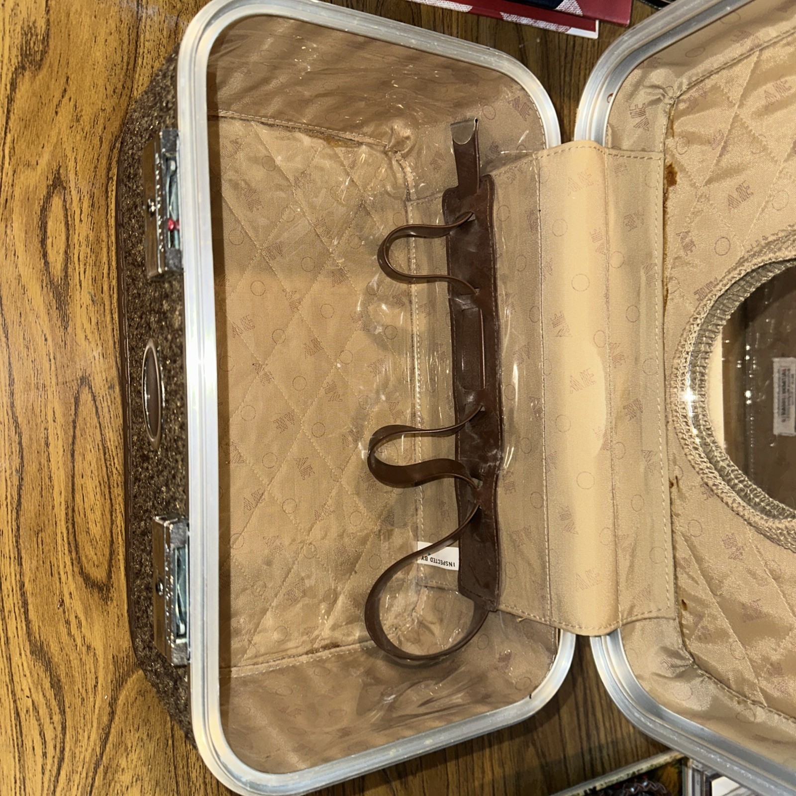 Amelia Earhart Tweed Vintage Luggage Made For The Baltimore Luggage Company