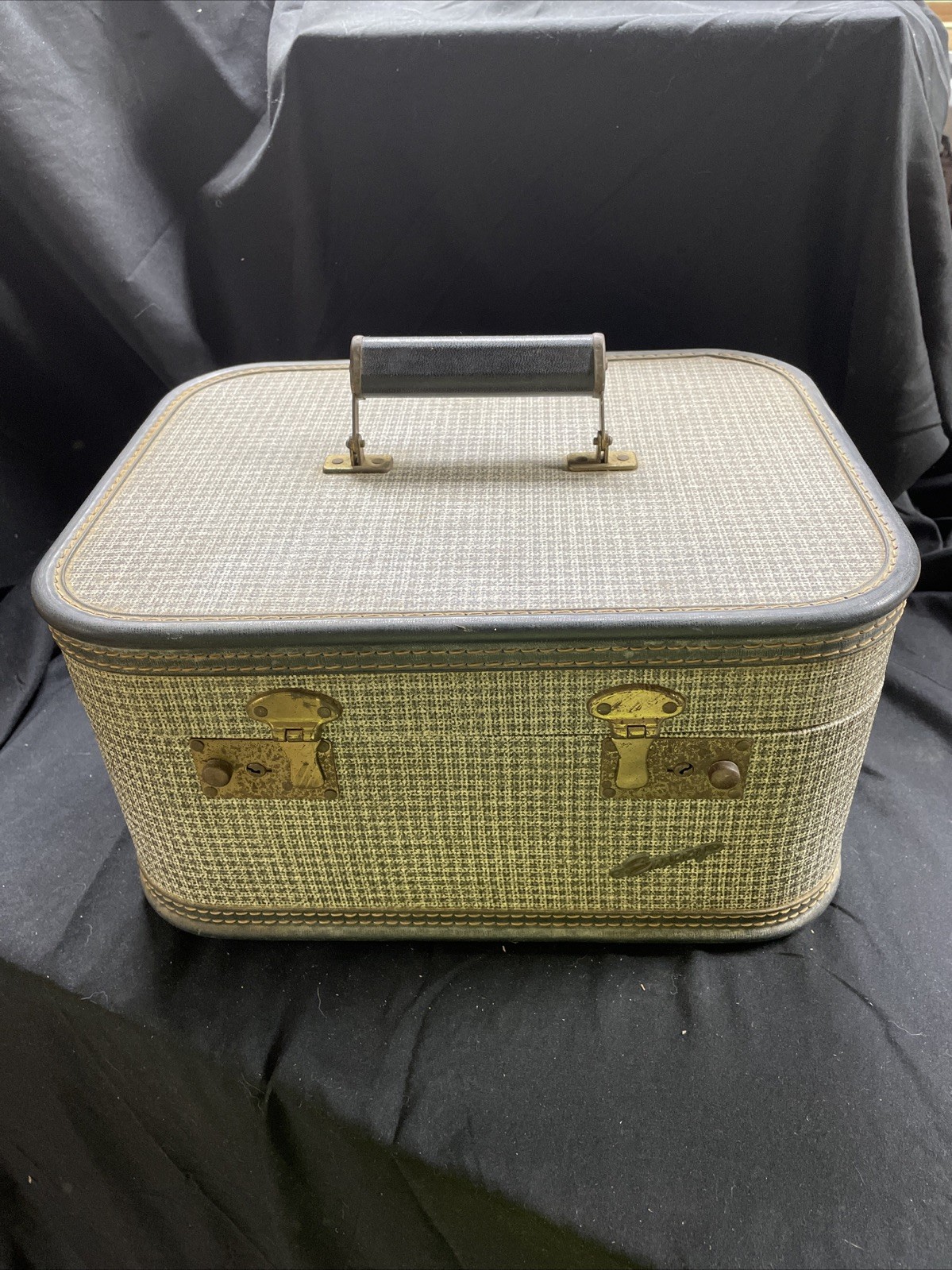 Vintage Envoy Blue / Gray Square Suitcase