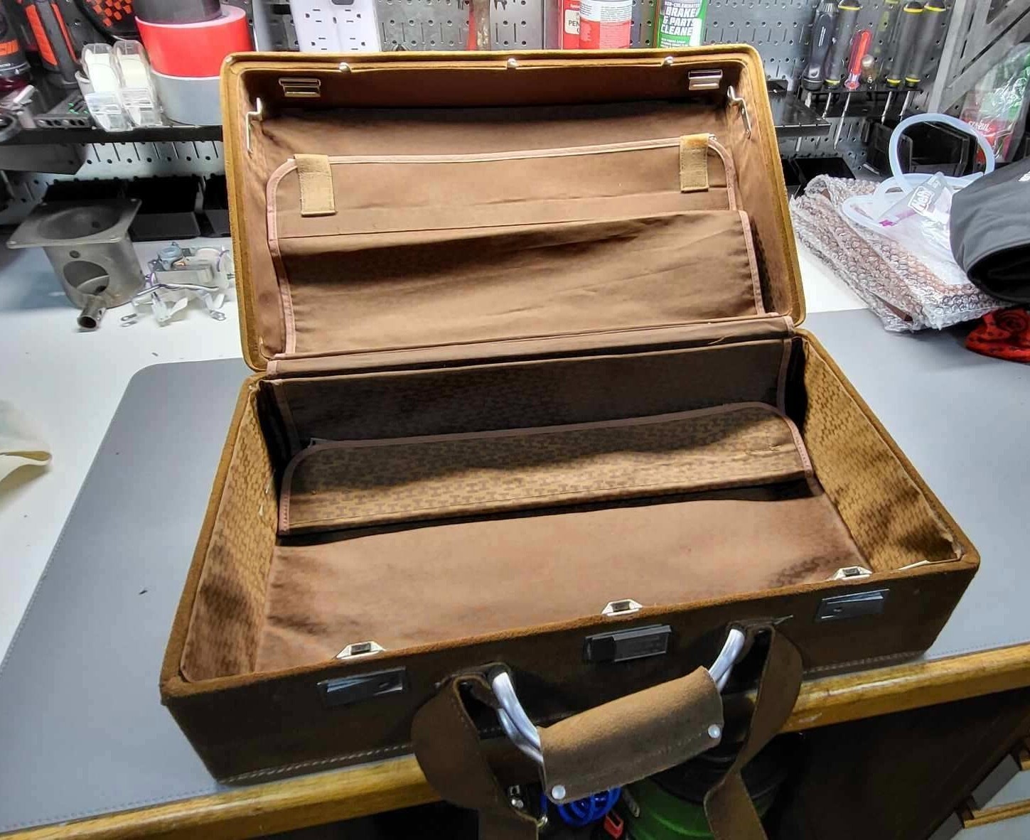 not for sale can’t delete Vintage Hartman Brown Suede Suitcases and Garment bag