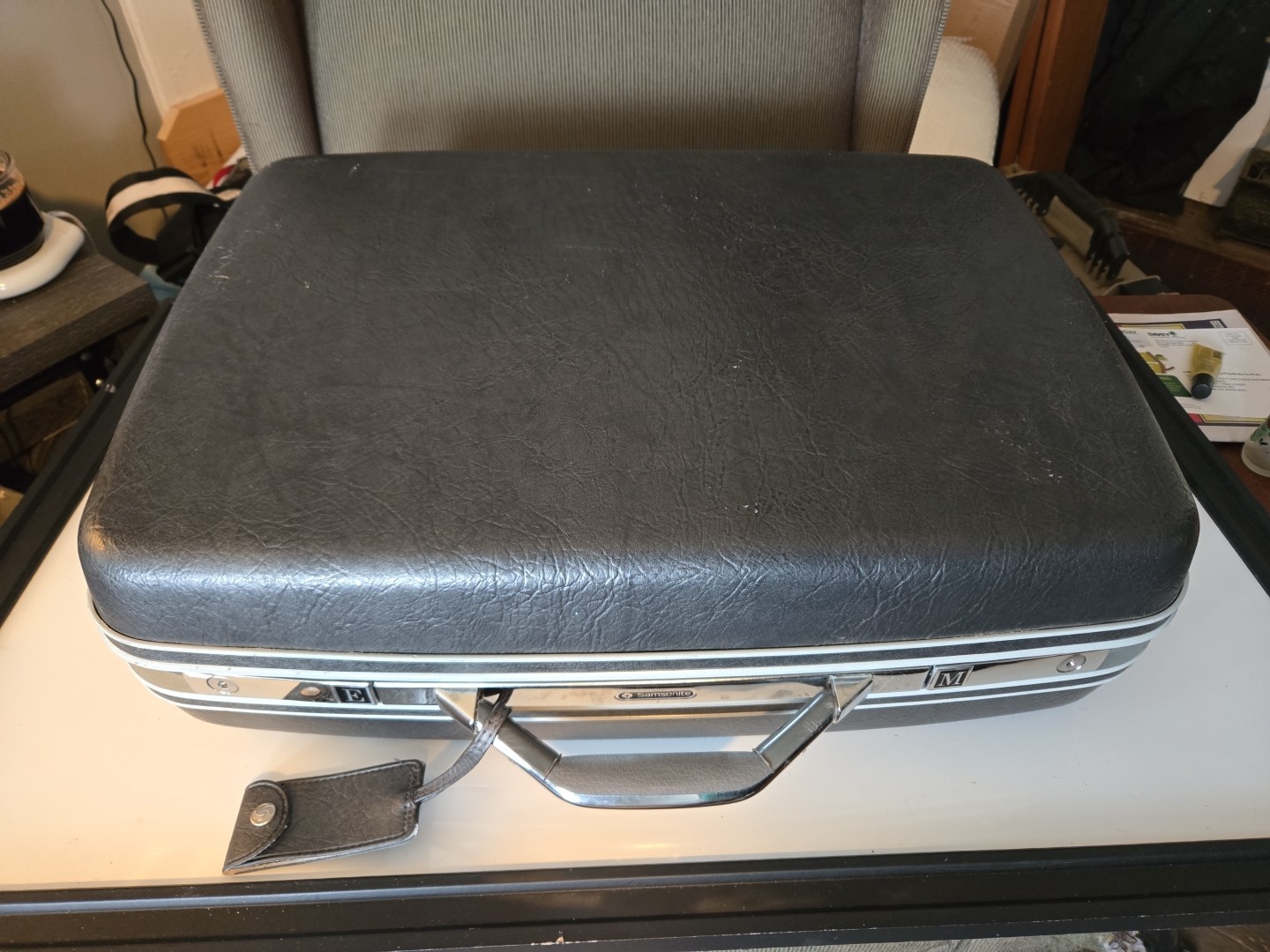 Vintage Boyle Darkp Blue Hardshell Suitcase 24” x 20” x 7” No Keys