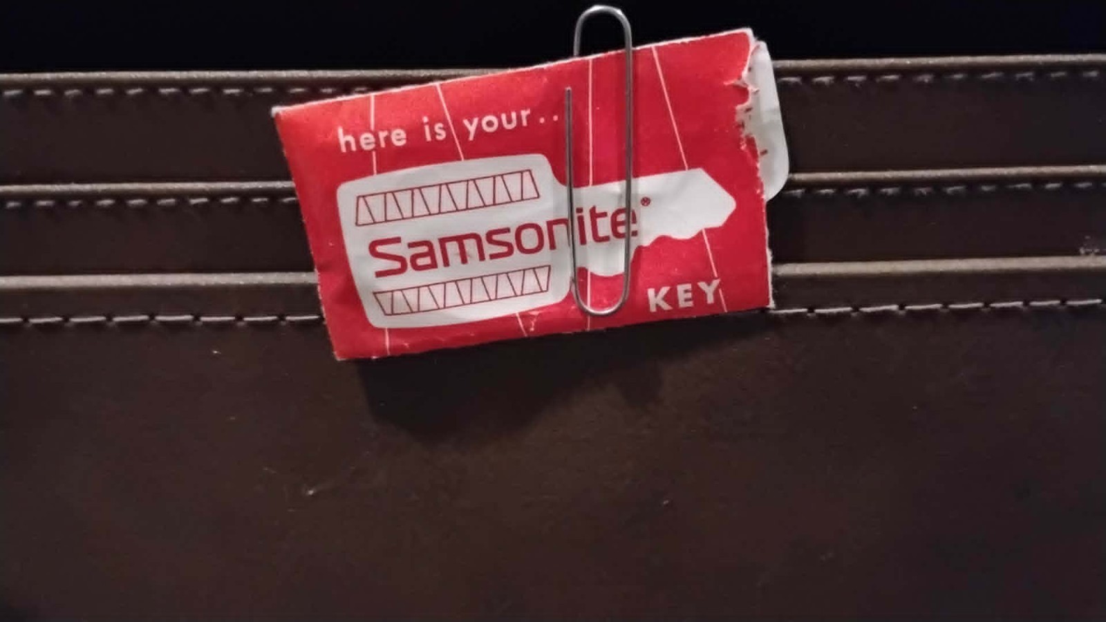 Vintage 1970s Samsonite Briefcase WITH KEY Brown Hard shell Inside Organization