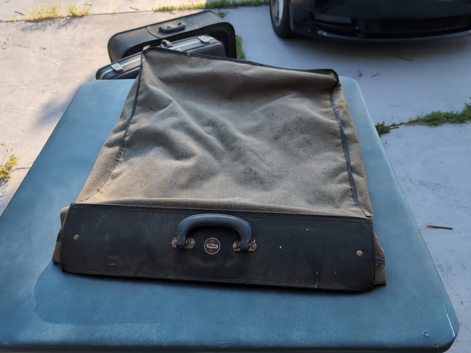 Atlantic – Texture Patterned Hanging Garment Bag – Est 1970 Collectible Vintage