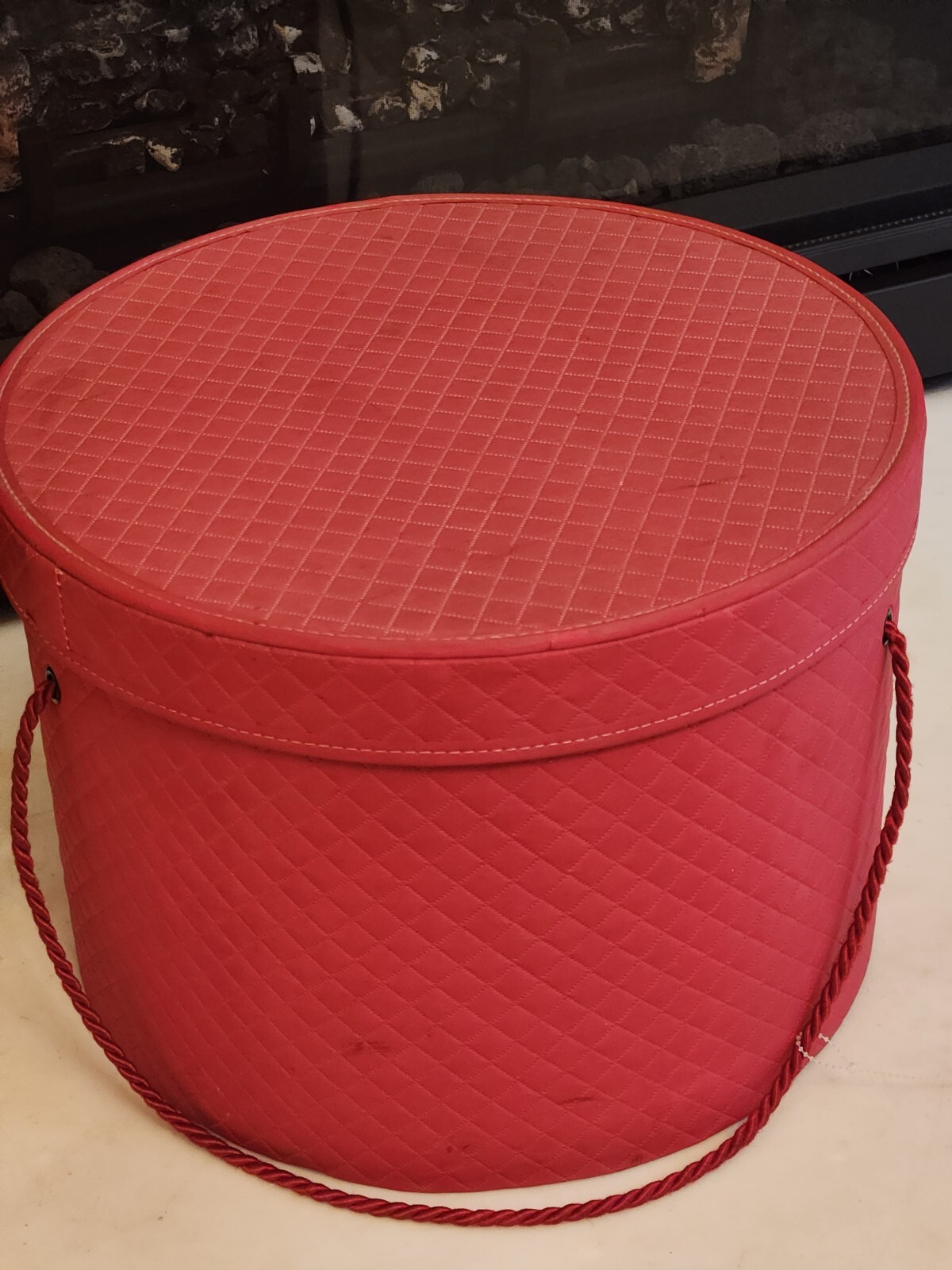 Vintage MODEL HOME Henry Enrich Pink Quilted Hat Box Closet Accessories 13″
