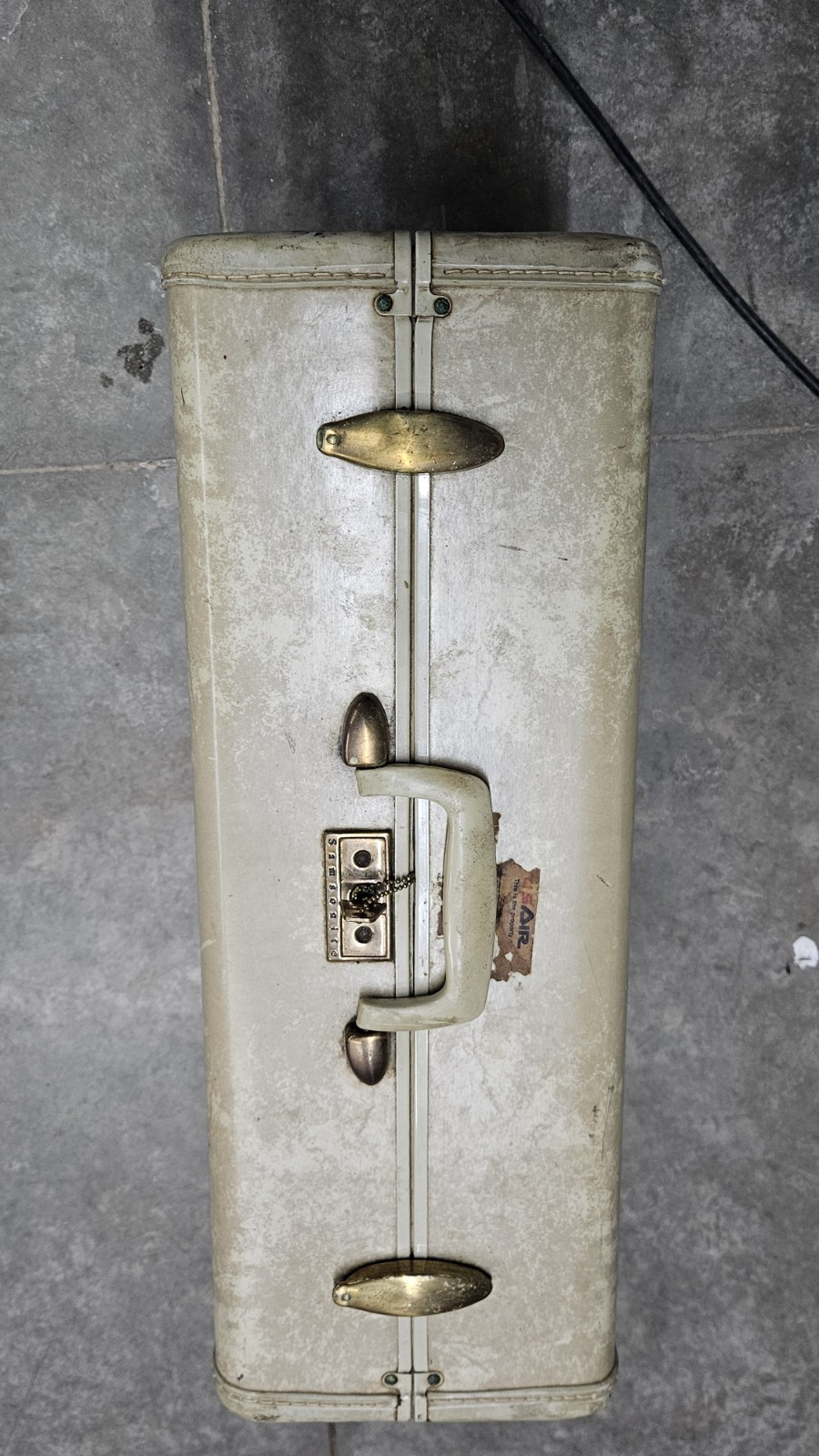 VINTAGE SUITCASE, Samsonite Streamline Marble Cream Luggage W/ Key And Hangers
