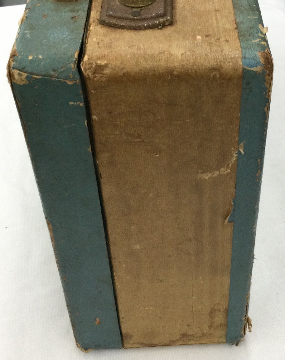 Vintage Veevel Vacation Suitcase, 18” X 11” X 5.5”, Preowned.