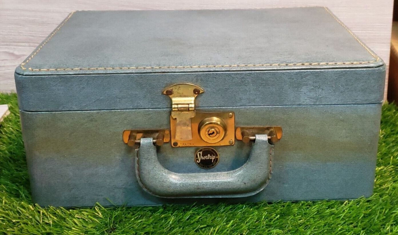 Vintage Shortrip Carry-On Beauty Case – Blue – 12.75″x9.25″x5.25″ – RE