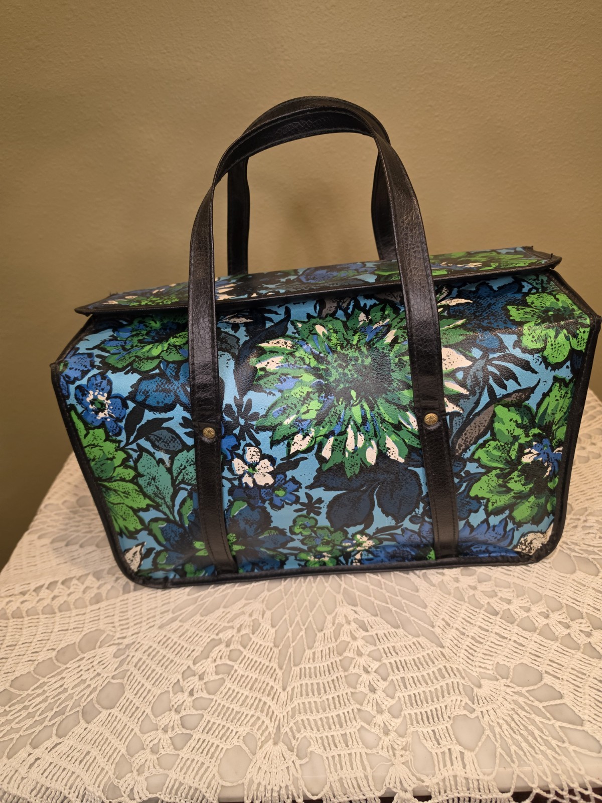 Vintage Floral Travel weekender bag