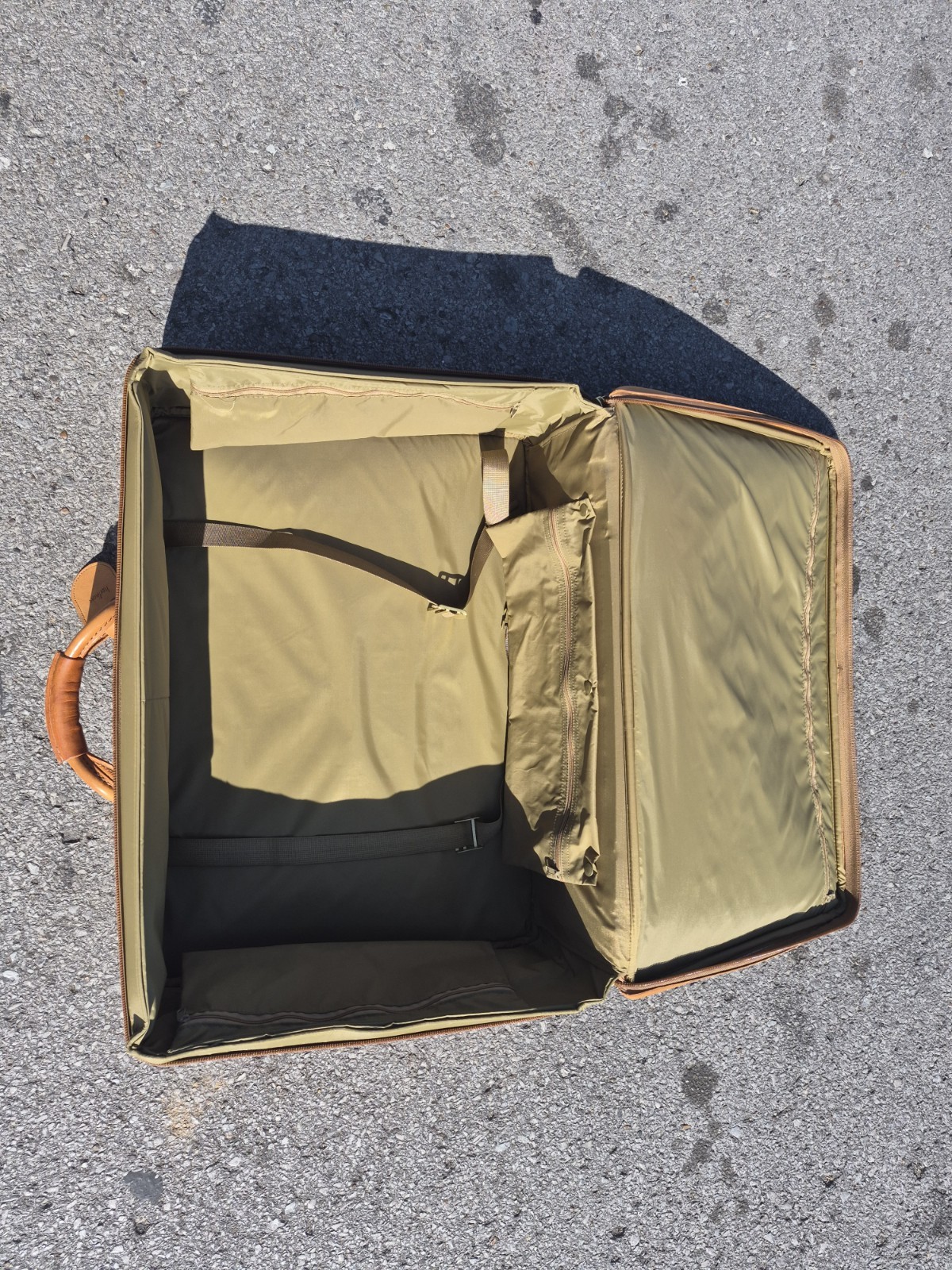vintage hartmann leather luggage suitcase 24x18x8”