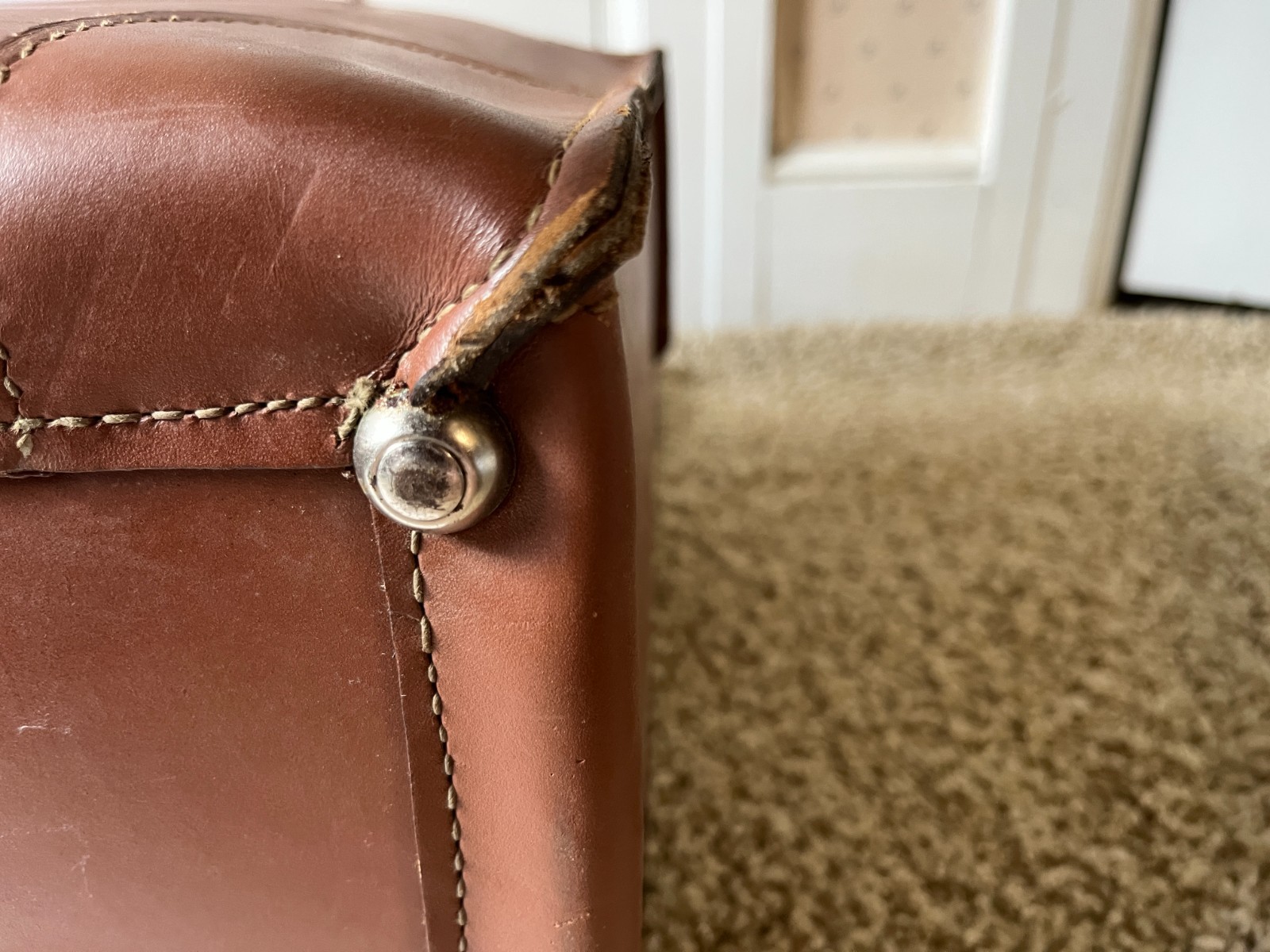 Briefcase Wear Best cowhide leather pilot lawyer 1980’s 18x11x8 has keys